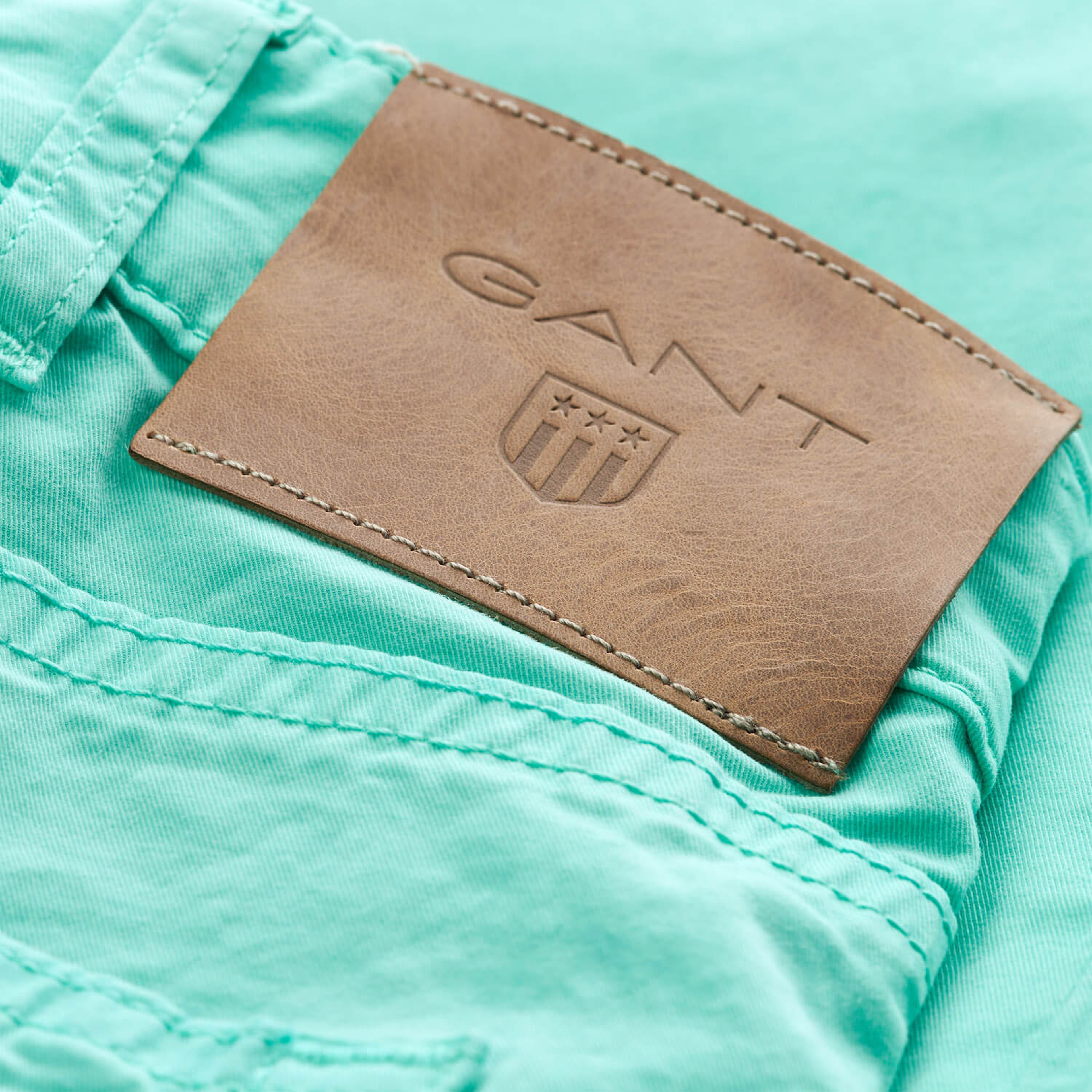 GANT Men's Regular Fit Straight Microtwill Jeans