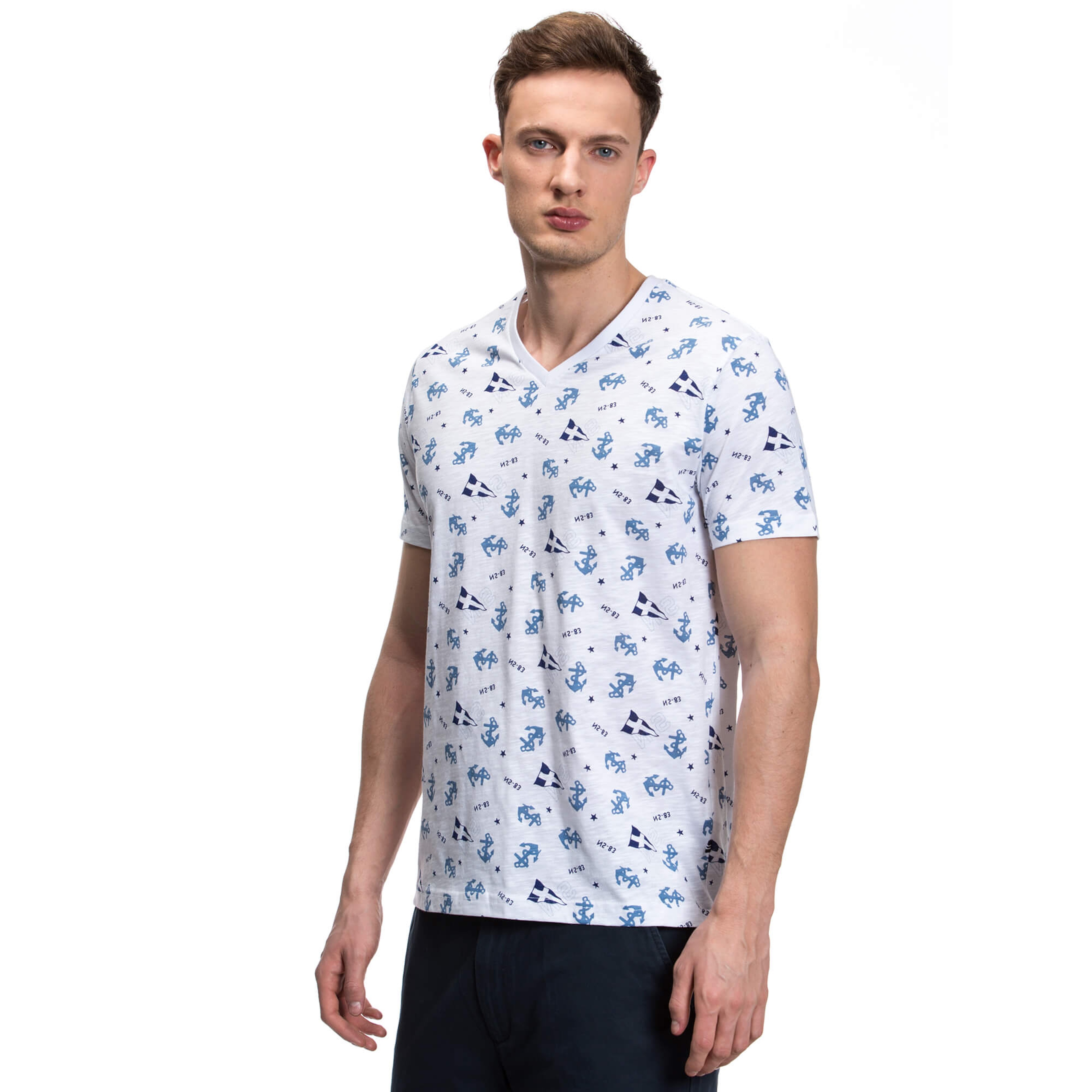 NAUTICA ERKEK V YAKA SLIM FIT BEYAZ T-SHIRT