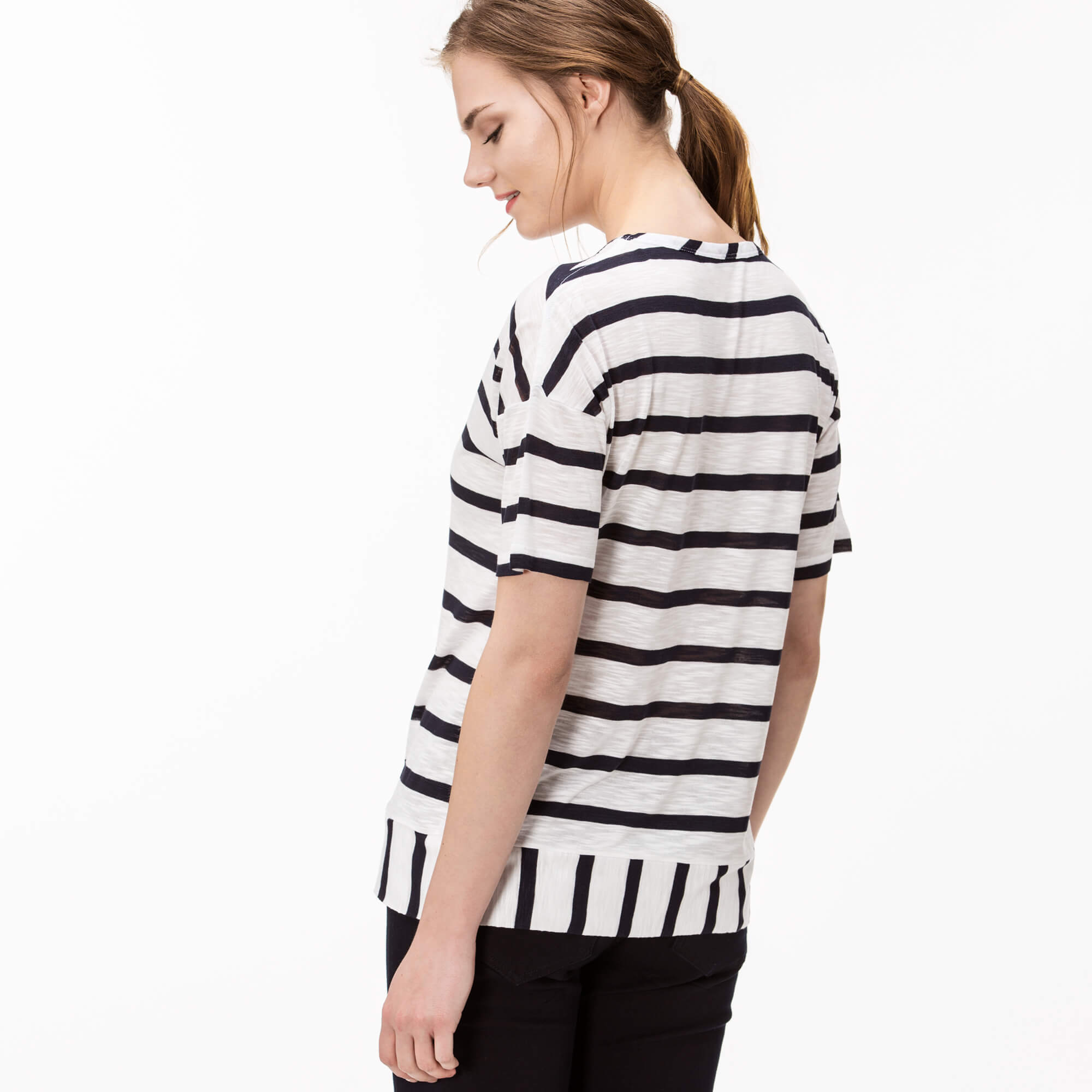 Lacoste Kadın Çizgili Beyaz T-Shirt