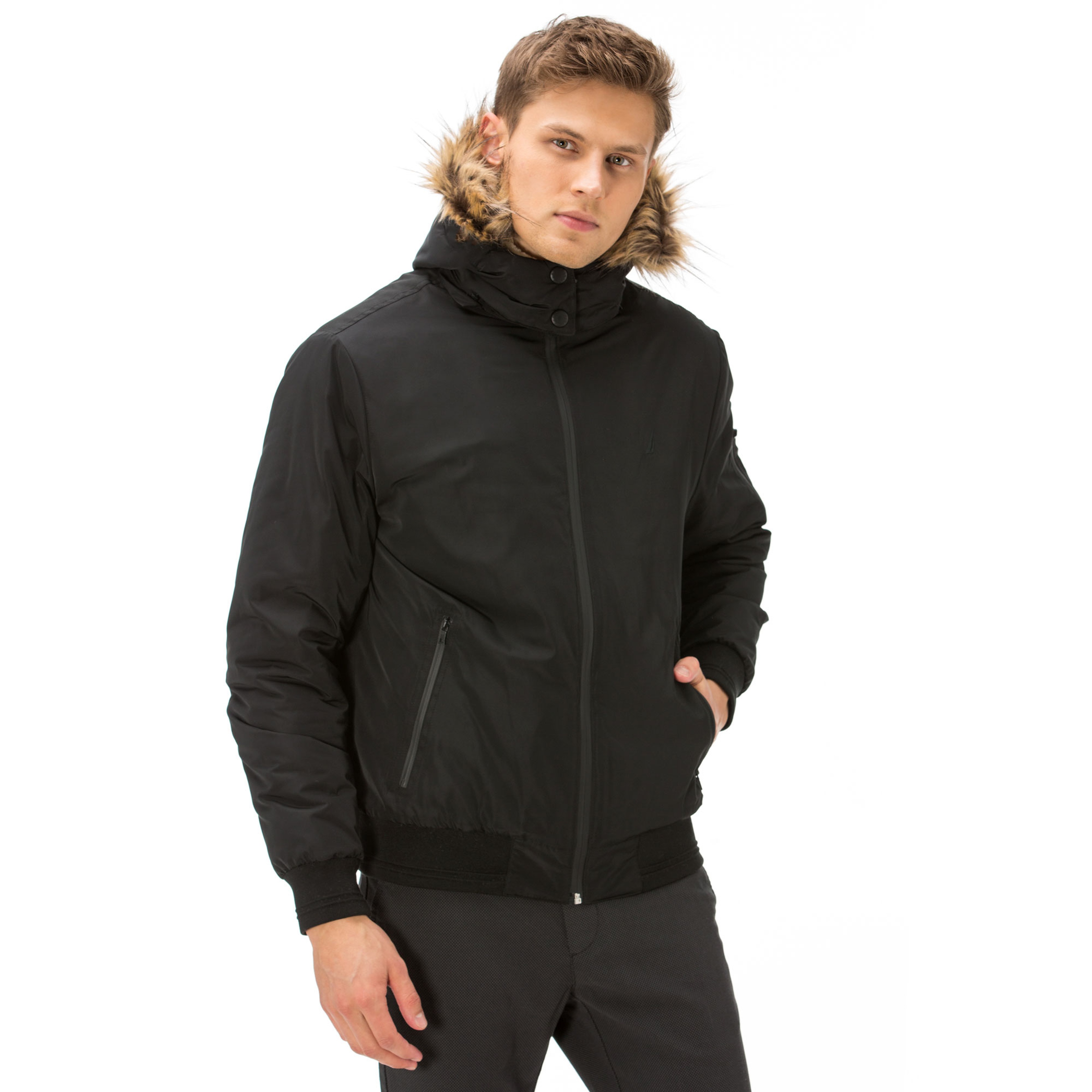 Nautica Erkek Klasik Fit Siyah Mont