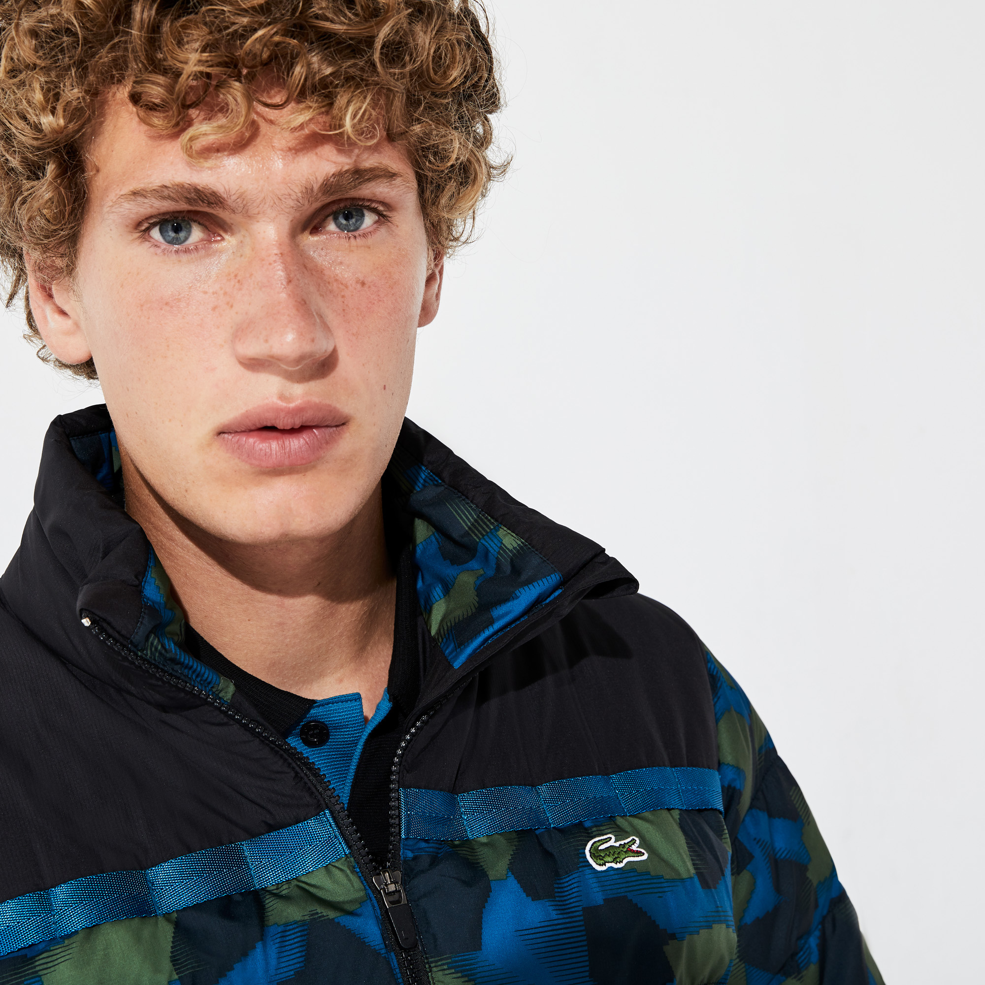 Lacoste Sport Blok Desenli Renkli Erkek Kapitone Suya Dayanıklı Mont