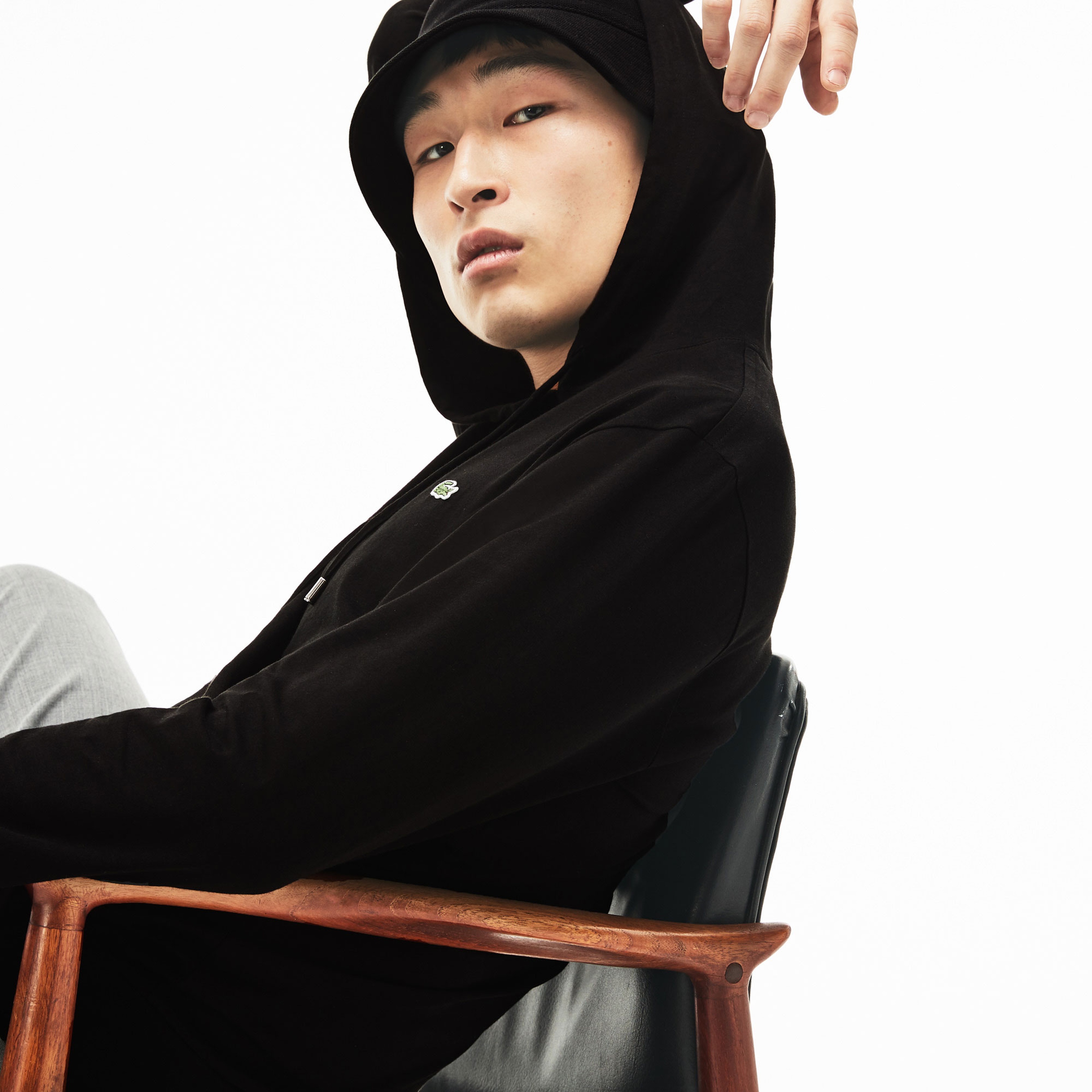 Erkek Slim Fit Kapüşonlu Siyah Sweatshirt