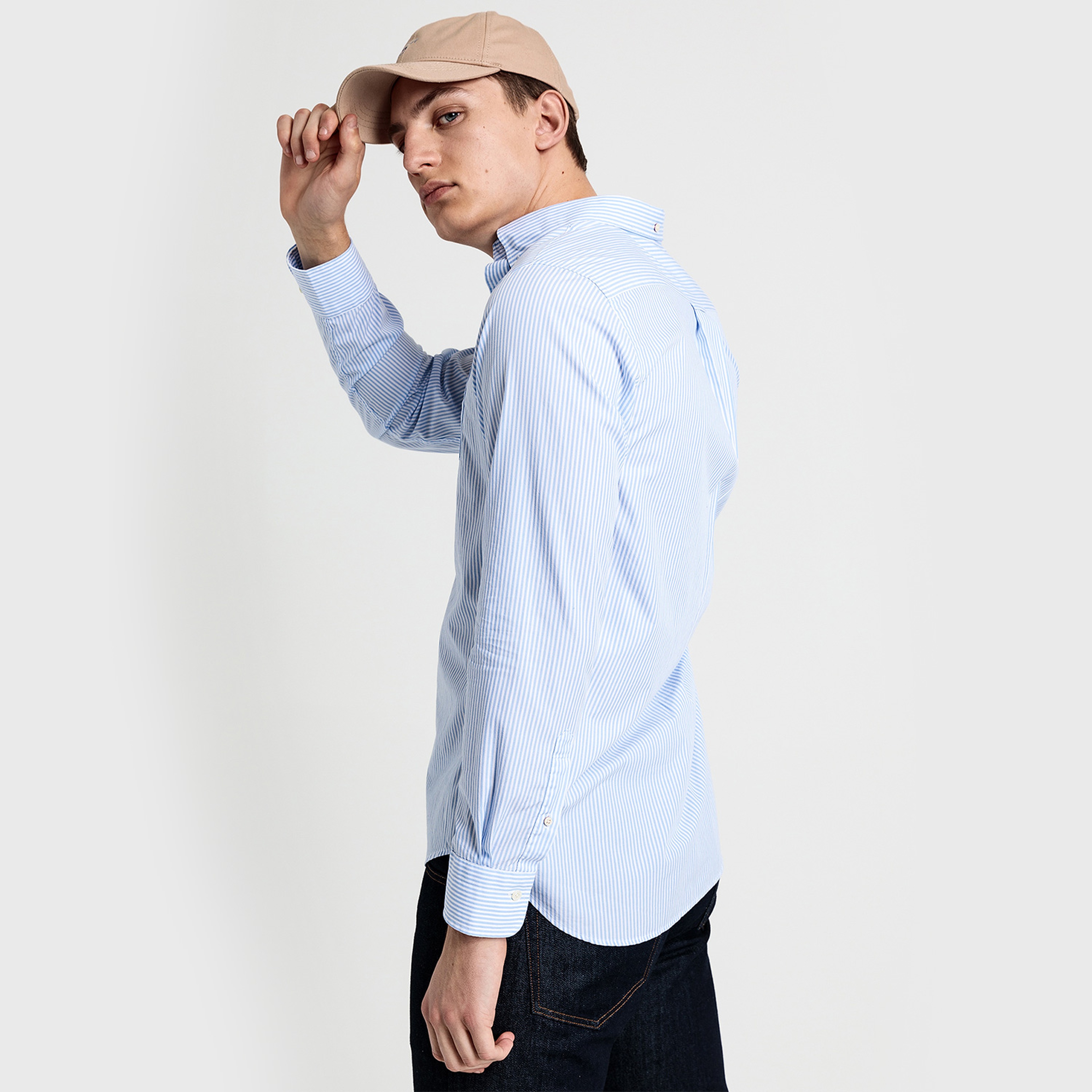 GANT Erkek Mavi Çizgili Regular Fit Broadcloth Banker Gömlek