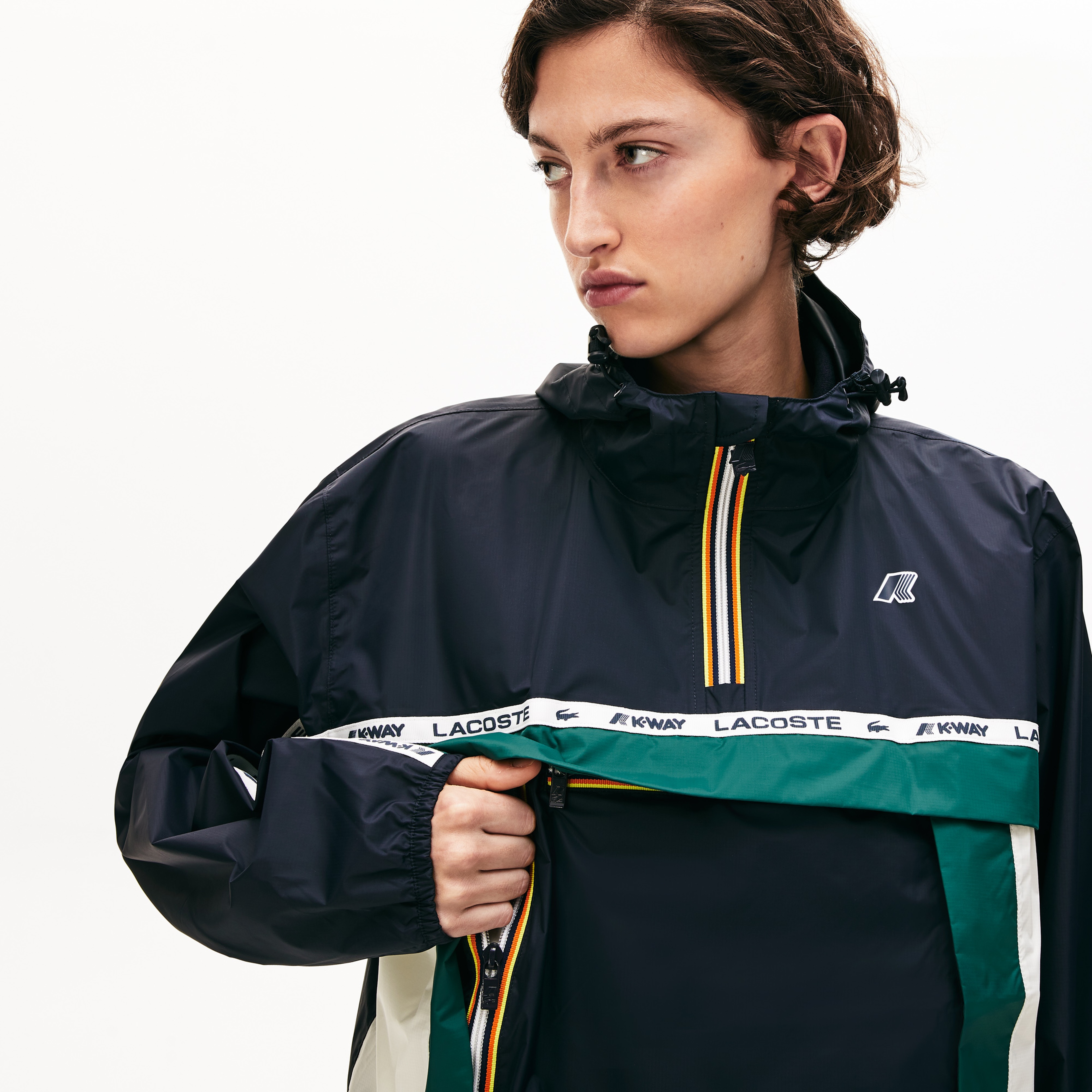 Lacoste X K-Way Unisex Lacivert Blok Desenli Su Geçirmez Katlanabilir Kapüşonlu Rüzgarlık/Mont