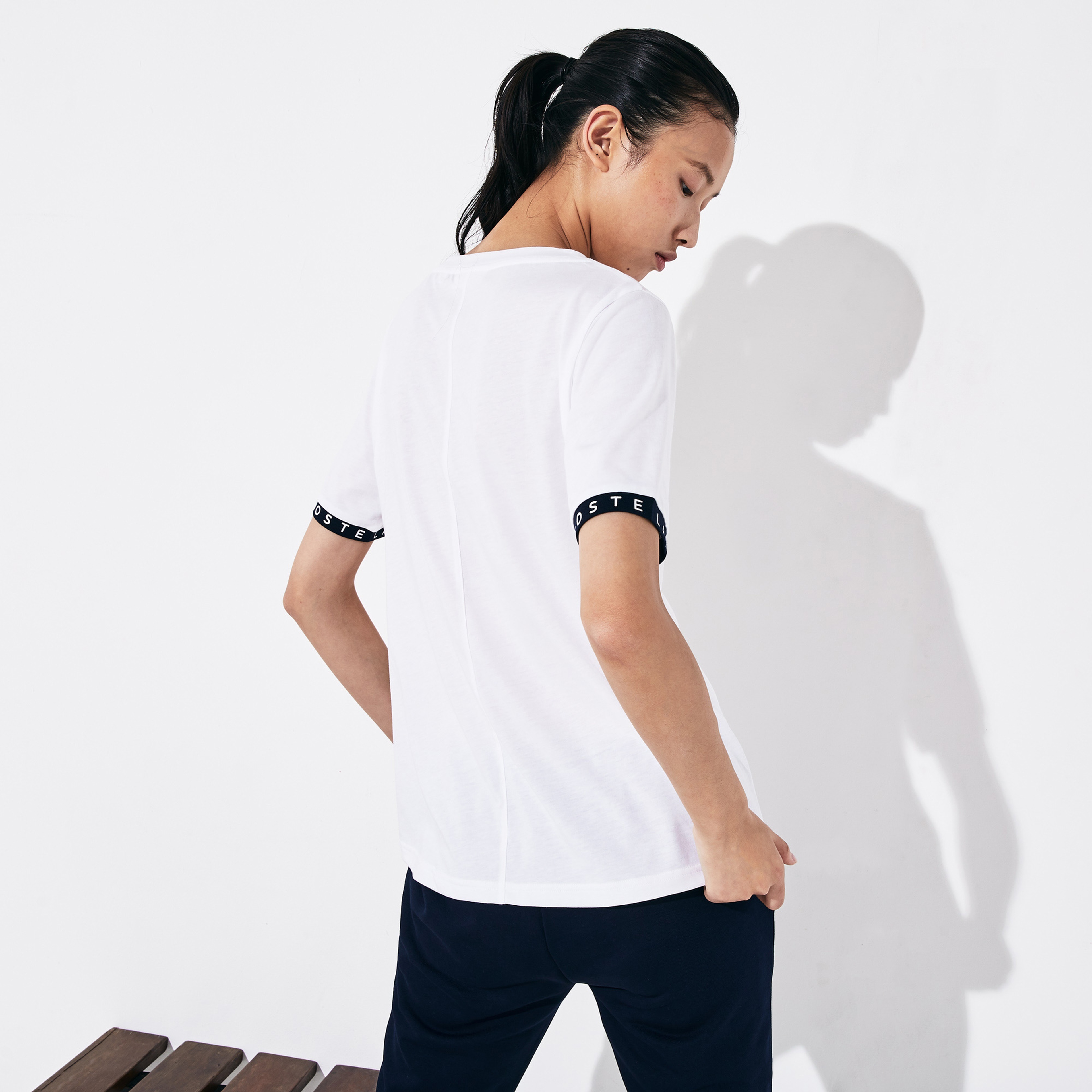 Lacoste Sport Kadın Kayık Yaka Baskılı Beyaz T-Shirt