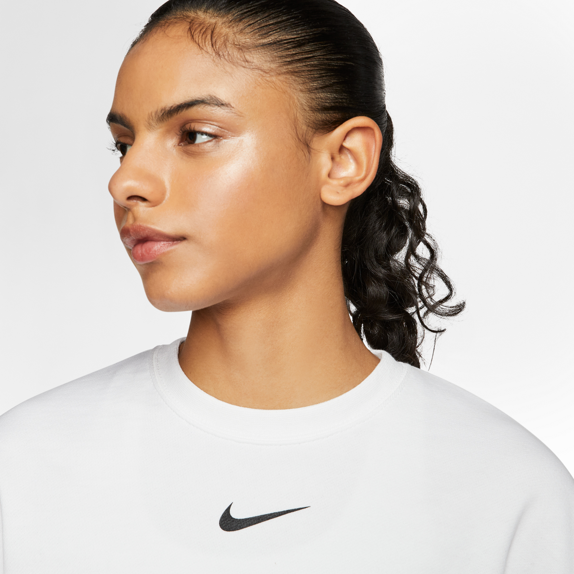 Nike Sportswear Swoosh Crew Kadın Beyaz Sweatshirt