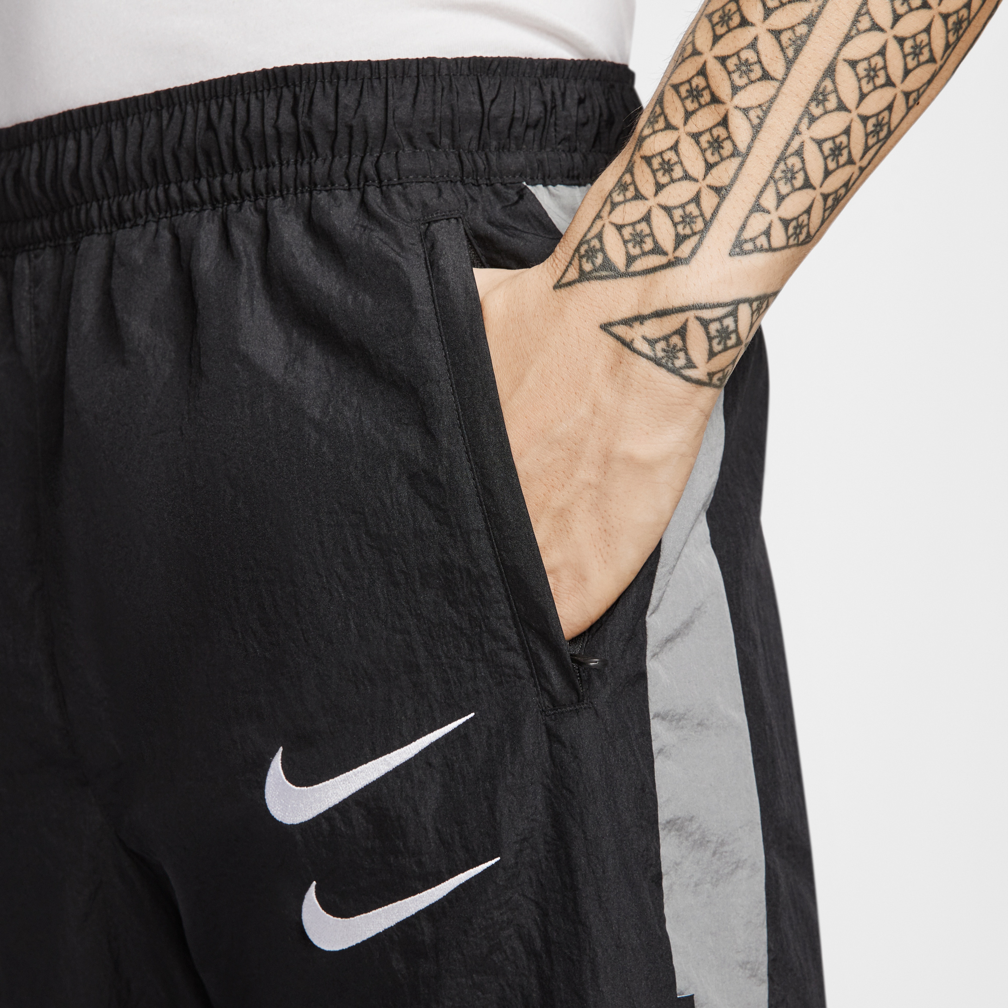Nike Sportswear Swoosh Erkek Siyah Eşofman Altı