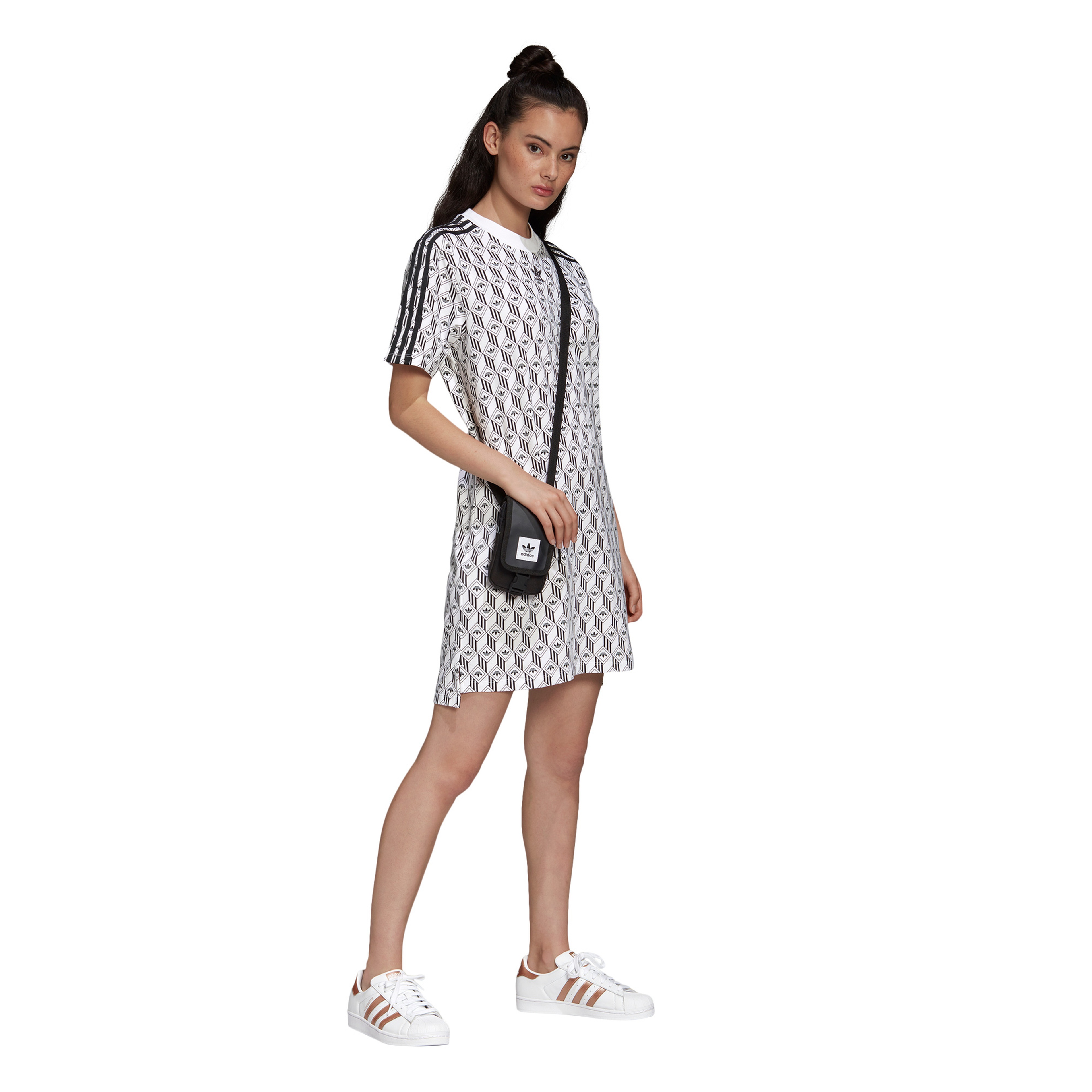 adidas Kadın Beyaz Tişört Elbise