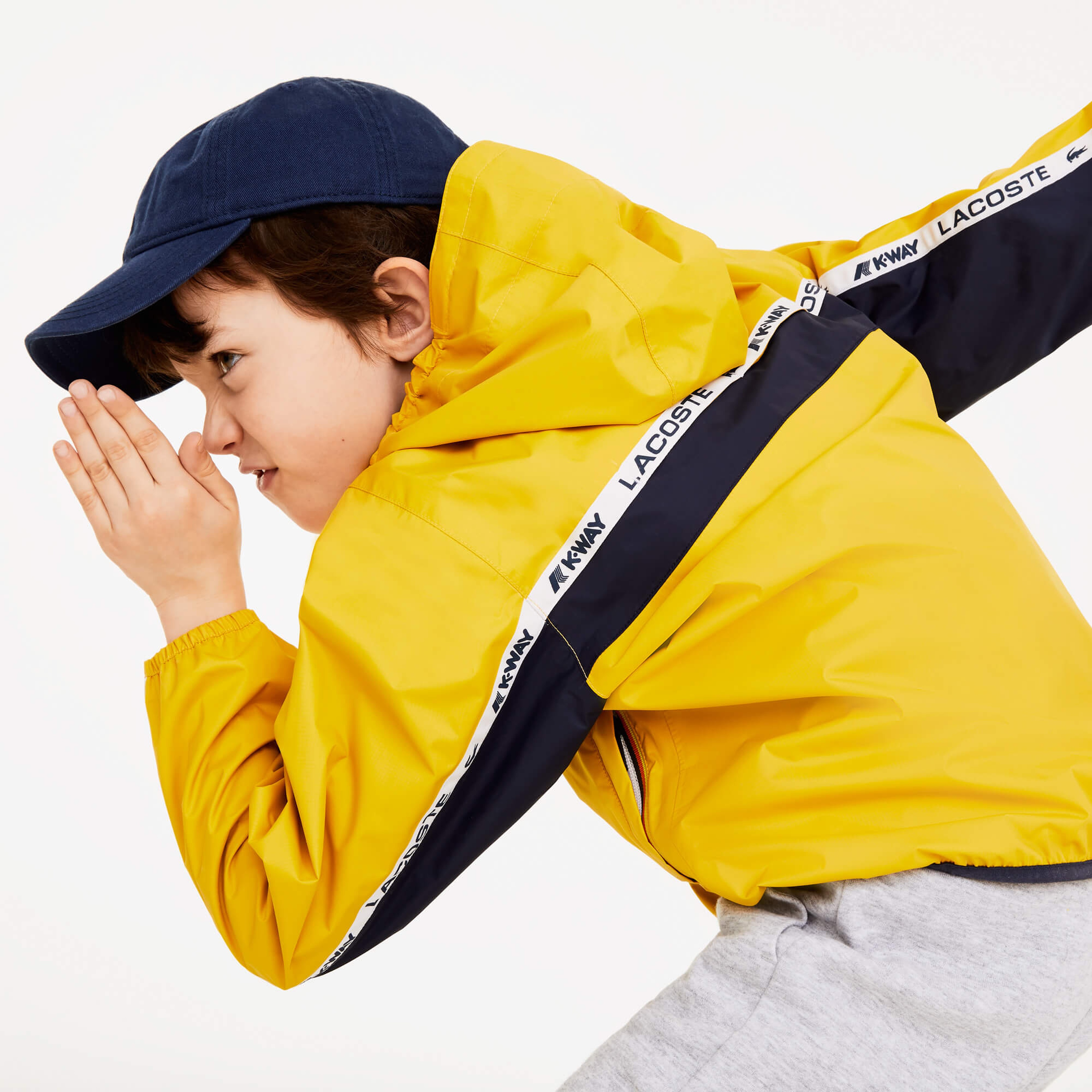 Lacoste Çocuk X K- Way Katlanabilir Su Geçirmez Kapüşonlu Blok Desenli Sarı Mont