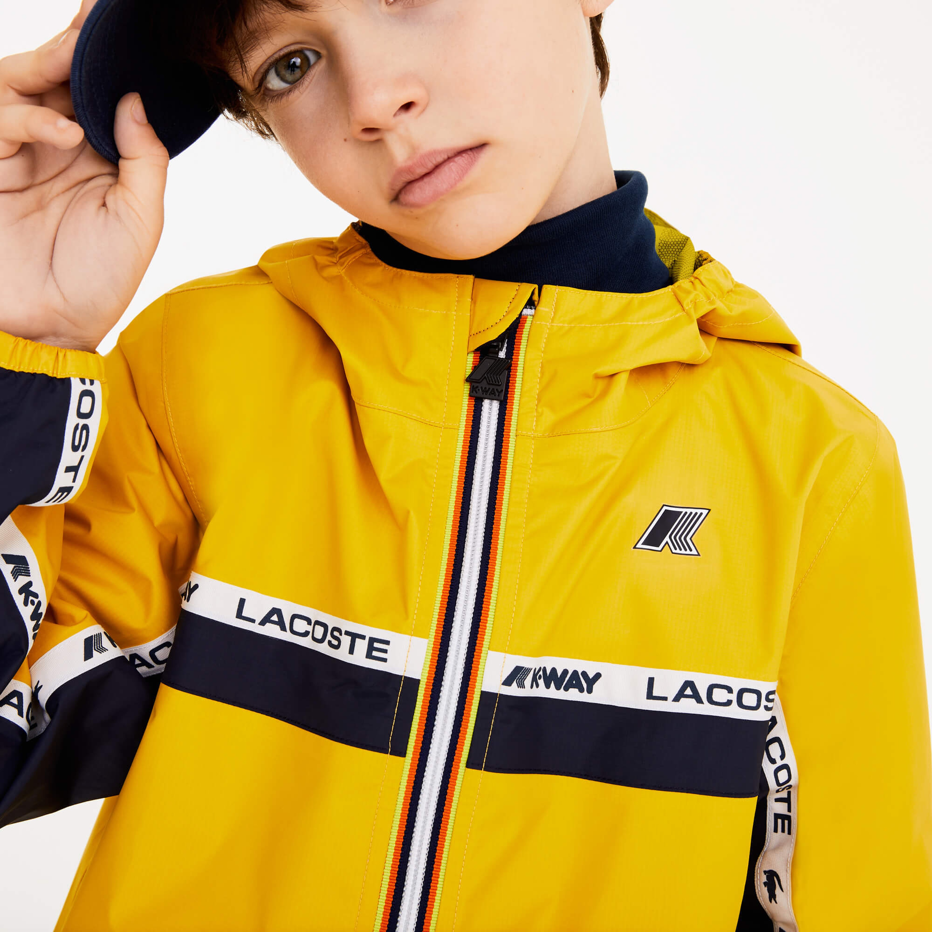 Lacoste Çocuk X K- Way Katlanabilir Su Geçirmez Kapüşonlu Blok Desenli Sarı Mont