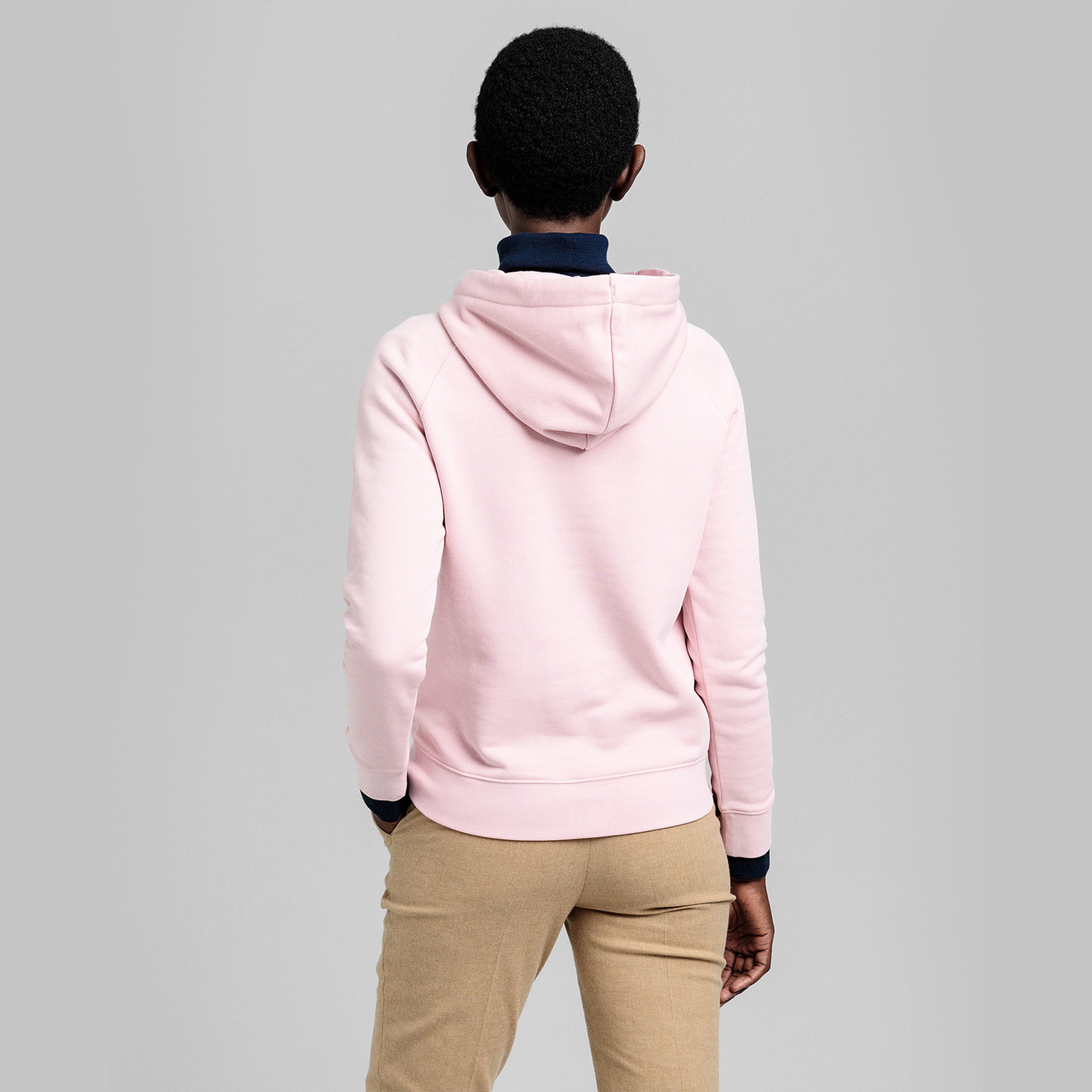 GANT Kadın Pembe Regular Fit Kapüşonlu Logolu Sweatshirt