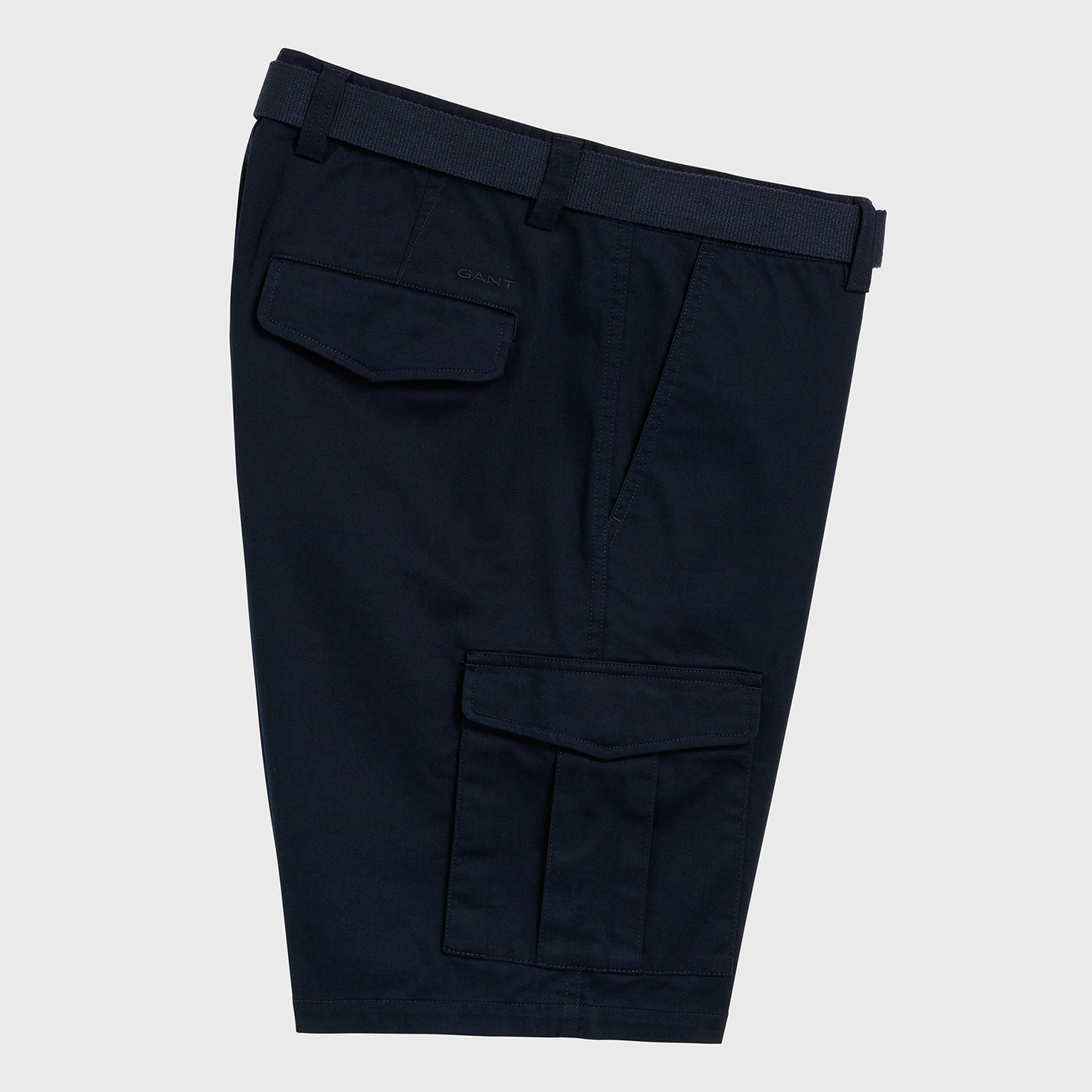 GANT Erkek Lacivert Relaxed Fit Tech Prep Kemerli Şort