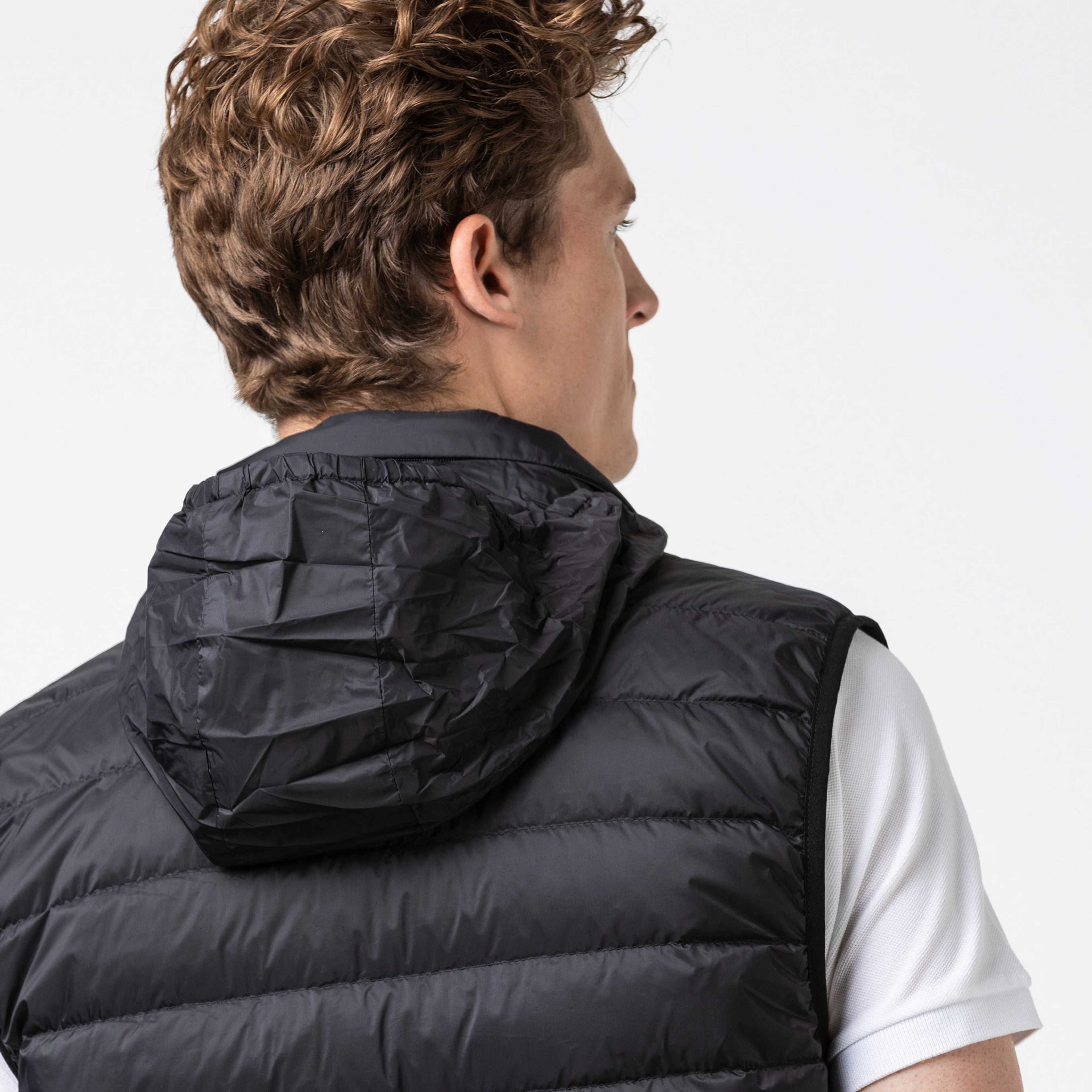 Lacoste Erkek Kapitone Dik Yaka Kolsuz Siyah Yelek Mont