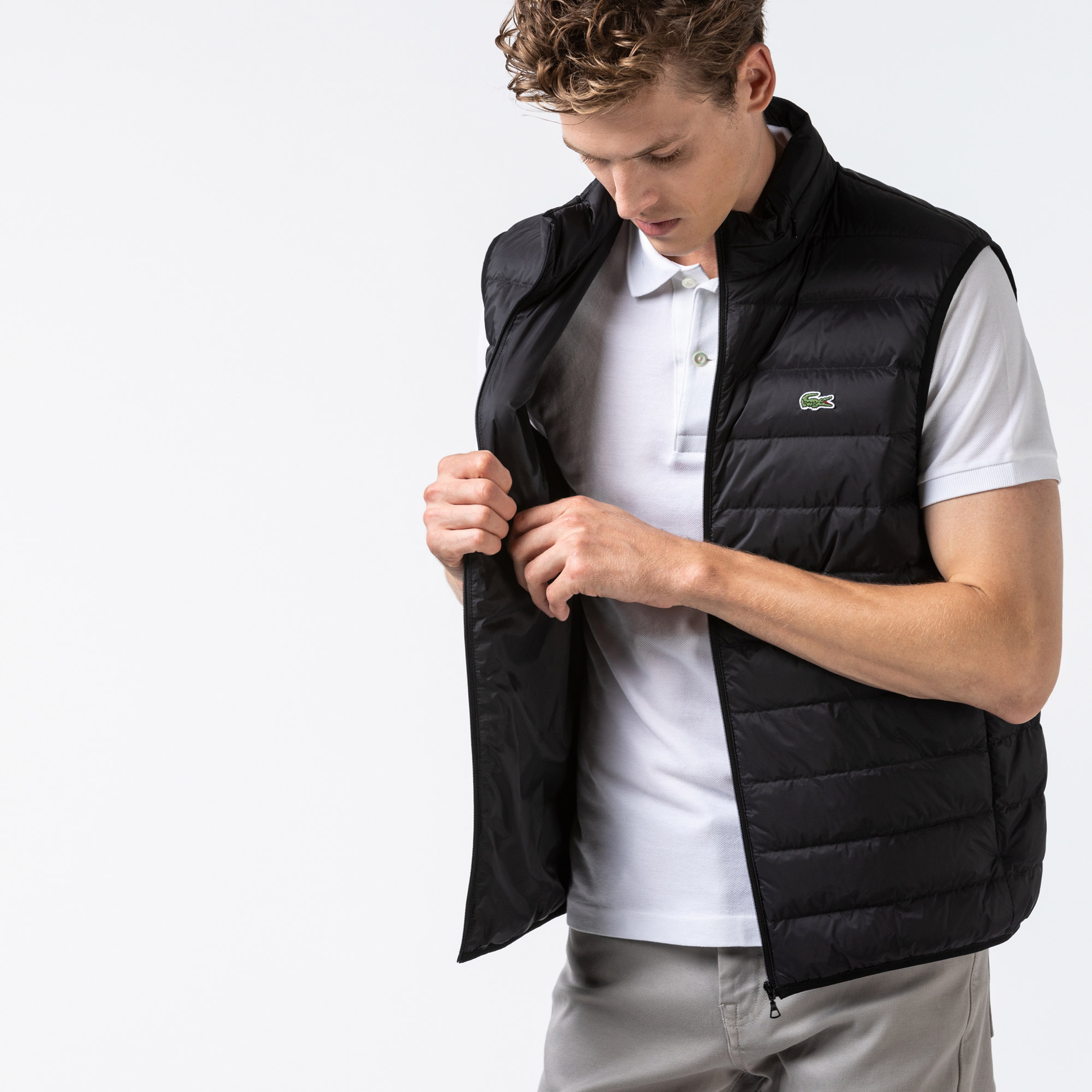 Lacoste Erkek Kapitone Dik Yaka Kolsuz Siyah Yelek Mont