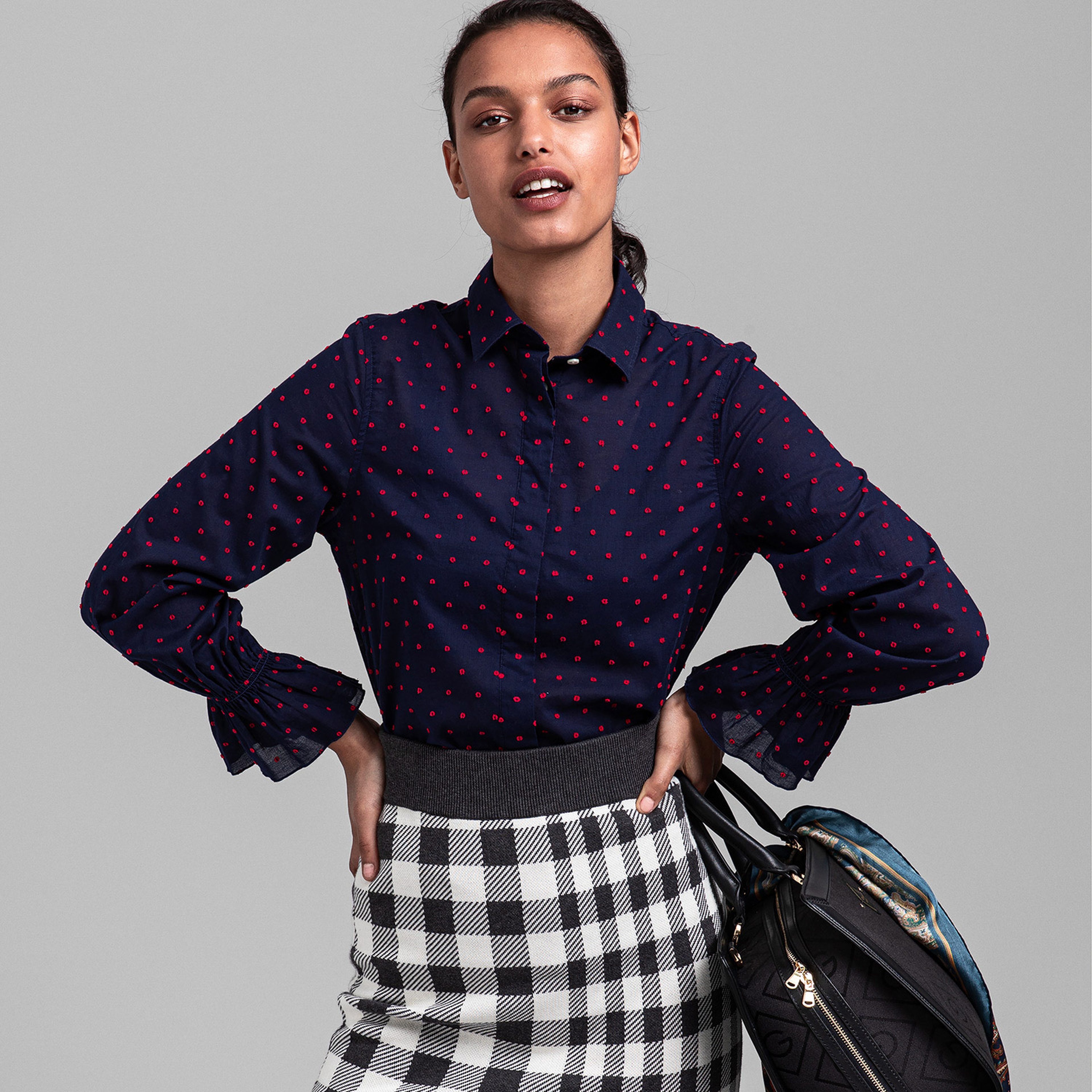 GANT Kadın Lacivert Desenli Regular Fit Gömlek