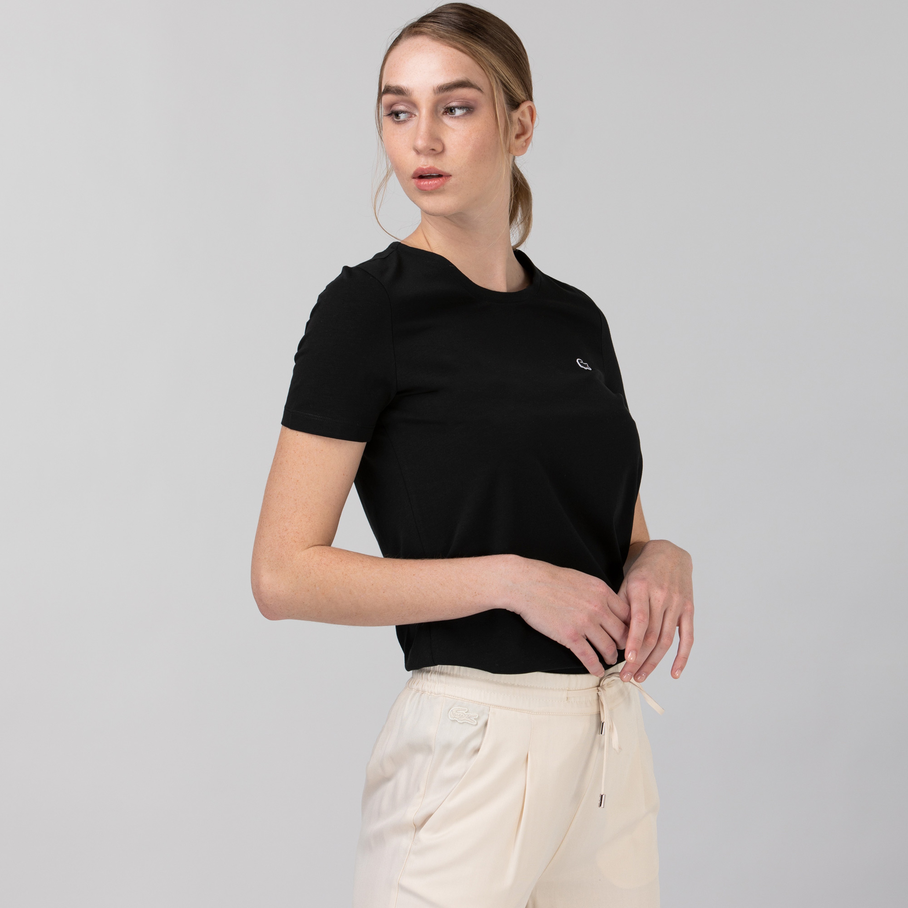 Lacoste Kadın Slim Fit Bisiklet Yaka Siyah T-Shirt
