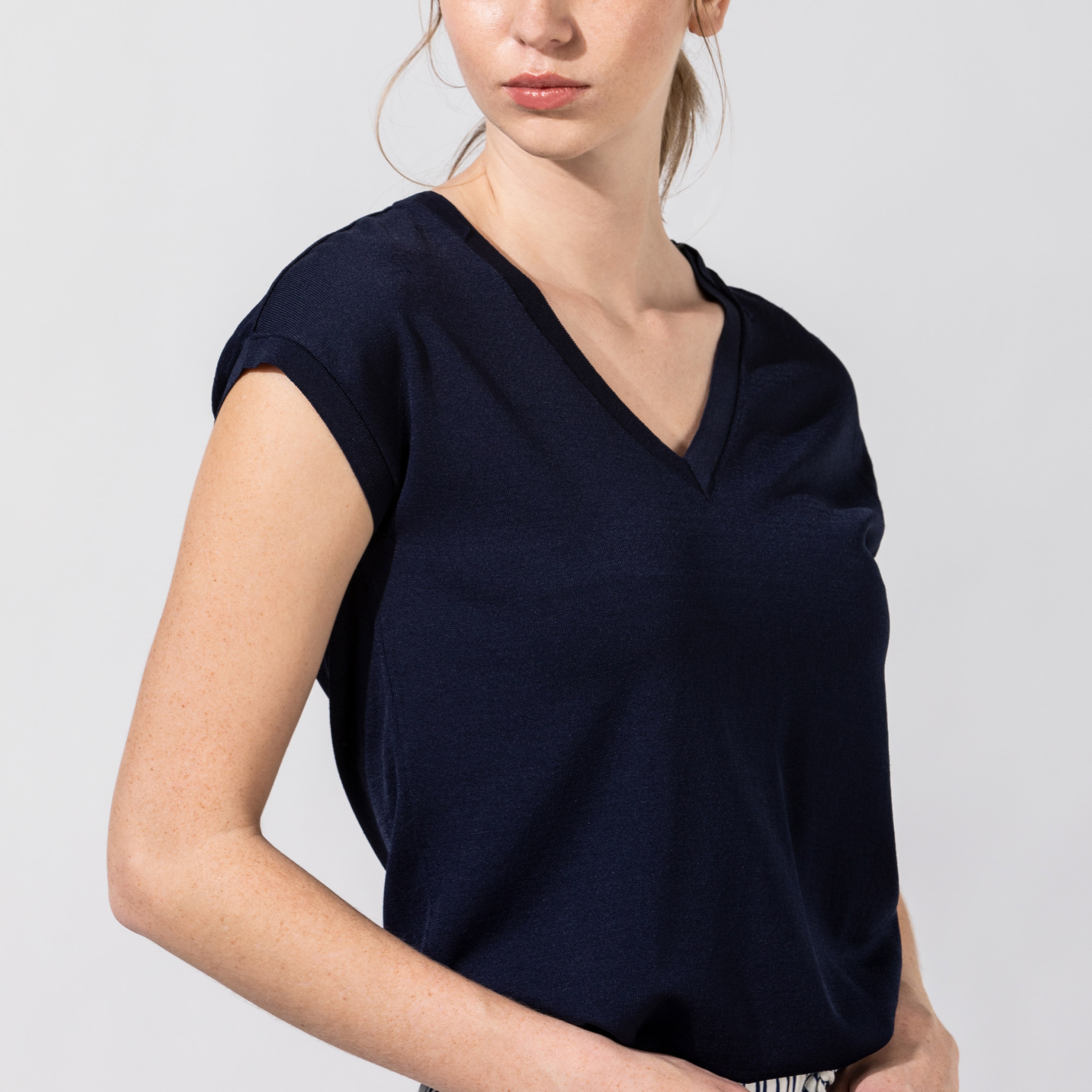 Nautica Kadın Lacivert V-Yaka Triko Kazak