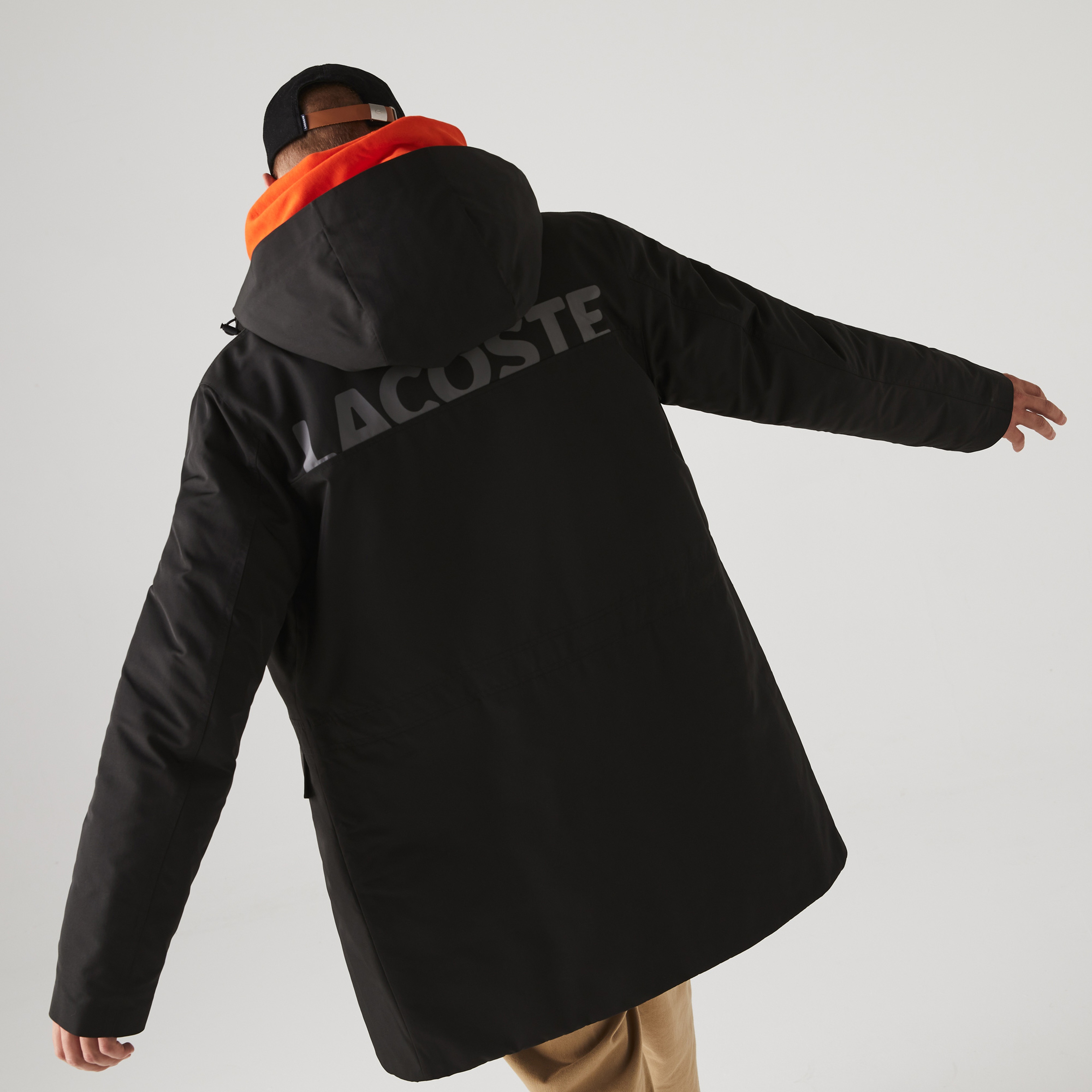 Lacoste Sport Erkek Suya Dayanıklı Baskılı Kapüşonlu Siyah Mont