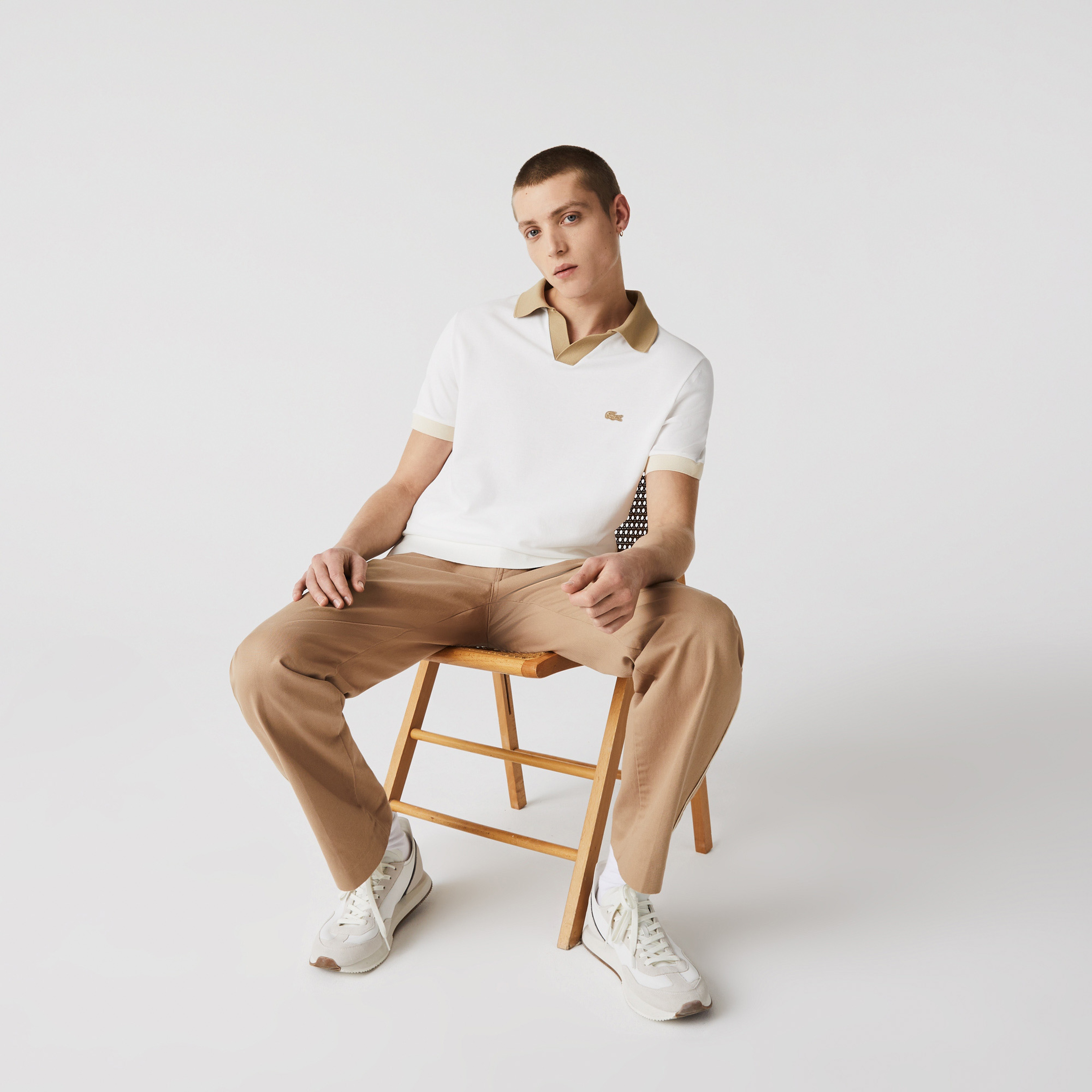 Lacoste Erkek Regular Fit V Yaka Bej Polo
