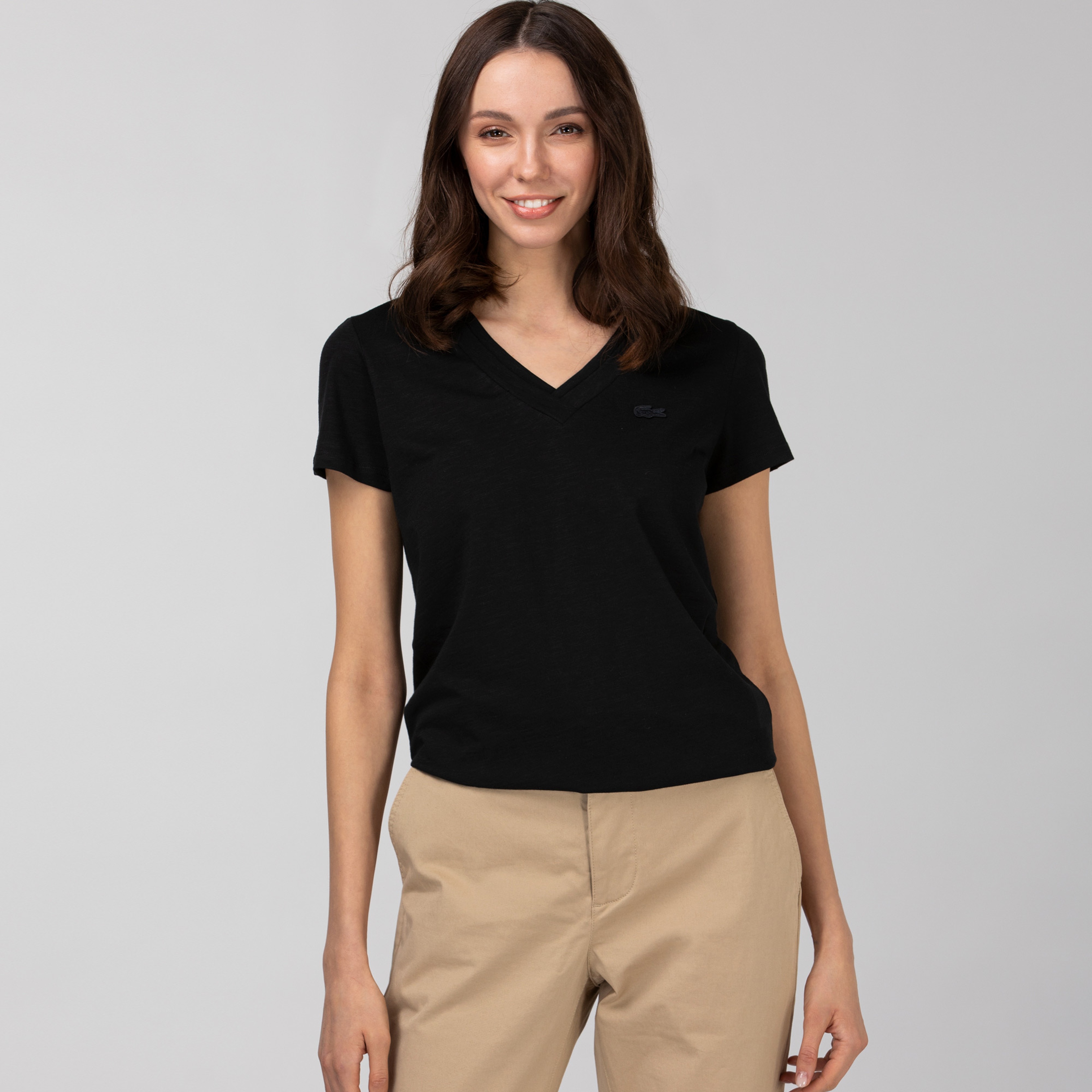 Lacoste Kadın Slim Fit V Yaka Siyah T-Shirt