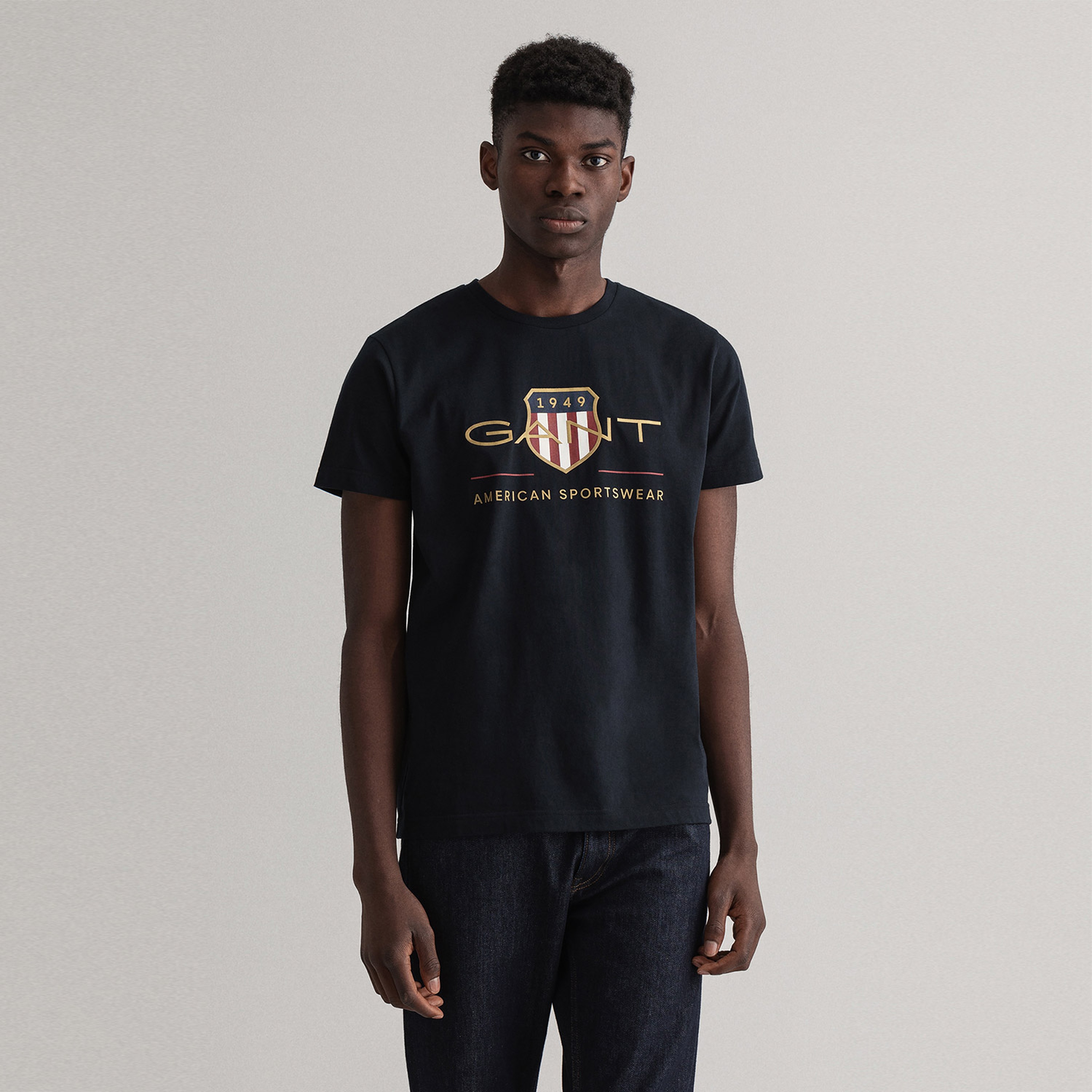 GANT Erkek Siyah Regular Fit Bisiklet Yaka Logolu T-shirt