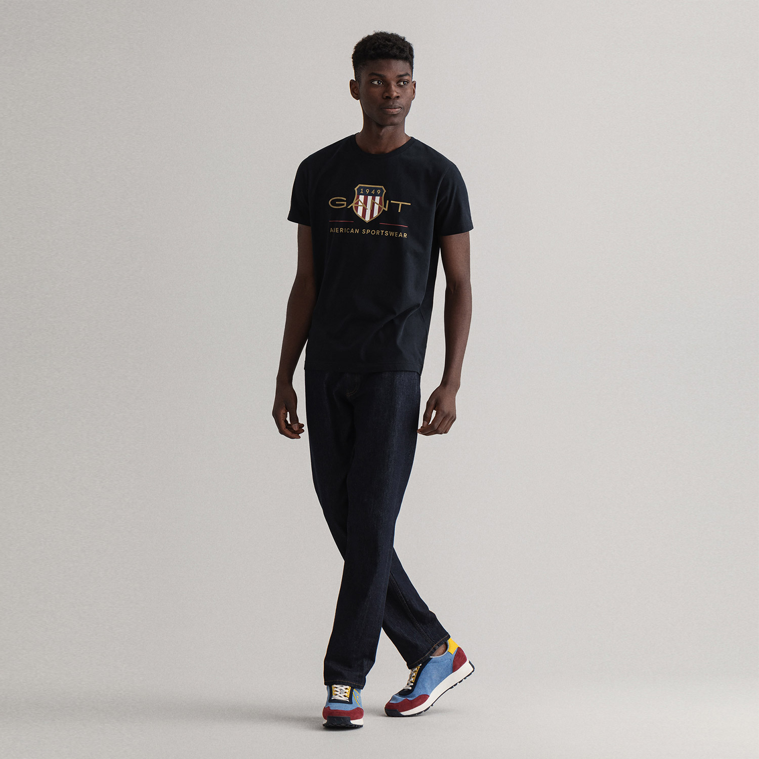 GANT Erkek Siyah Regular Fit Bisiklet Yaka Logolu T-shirt