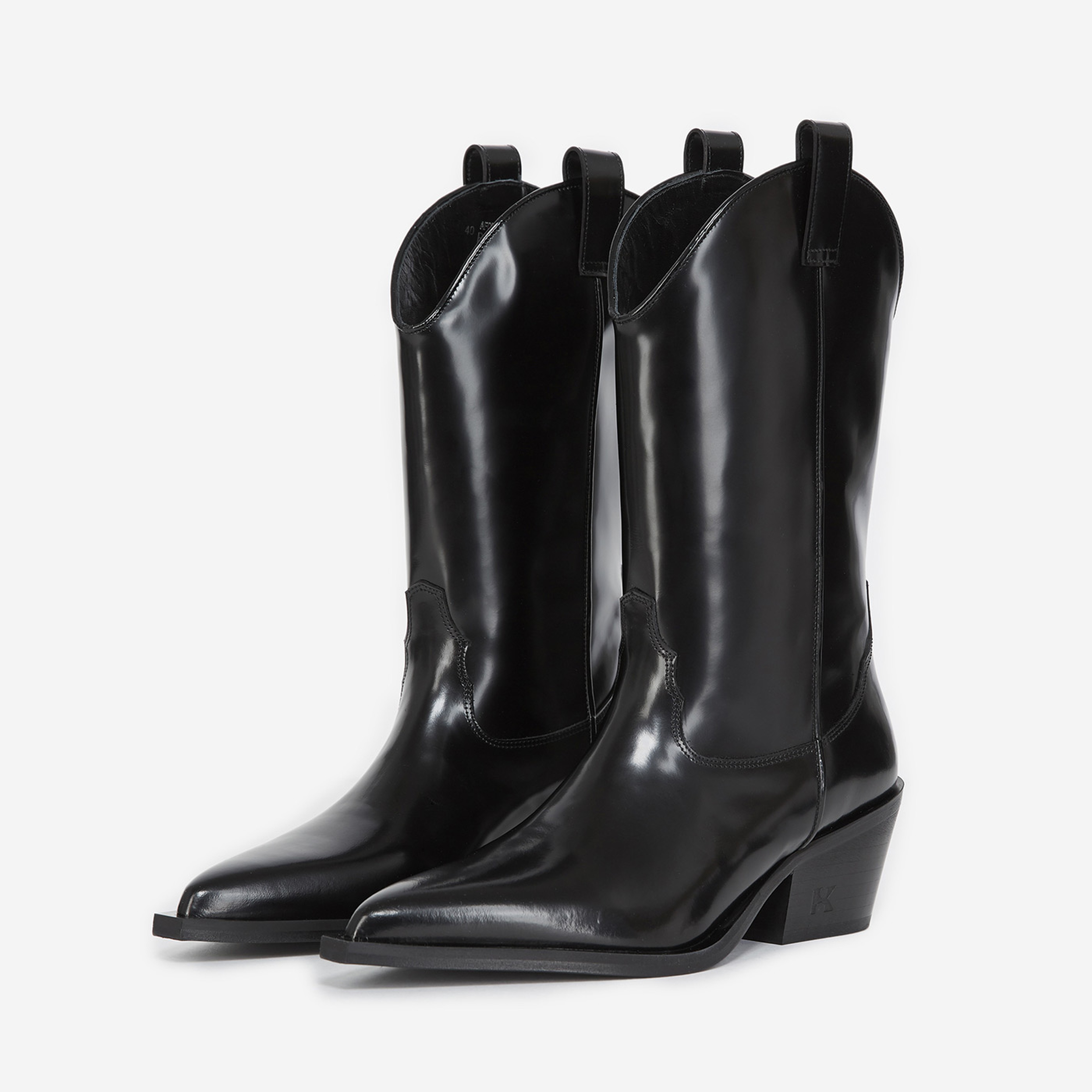 PARLAK DERİ KADIN SİYAH BOT