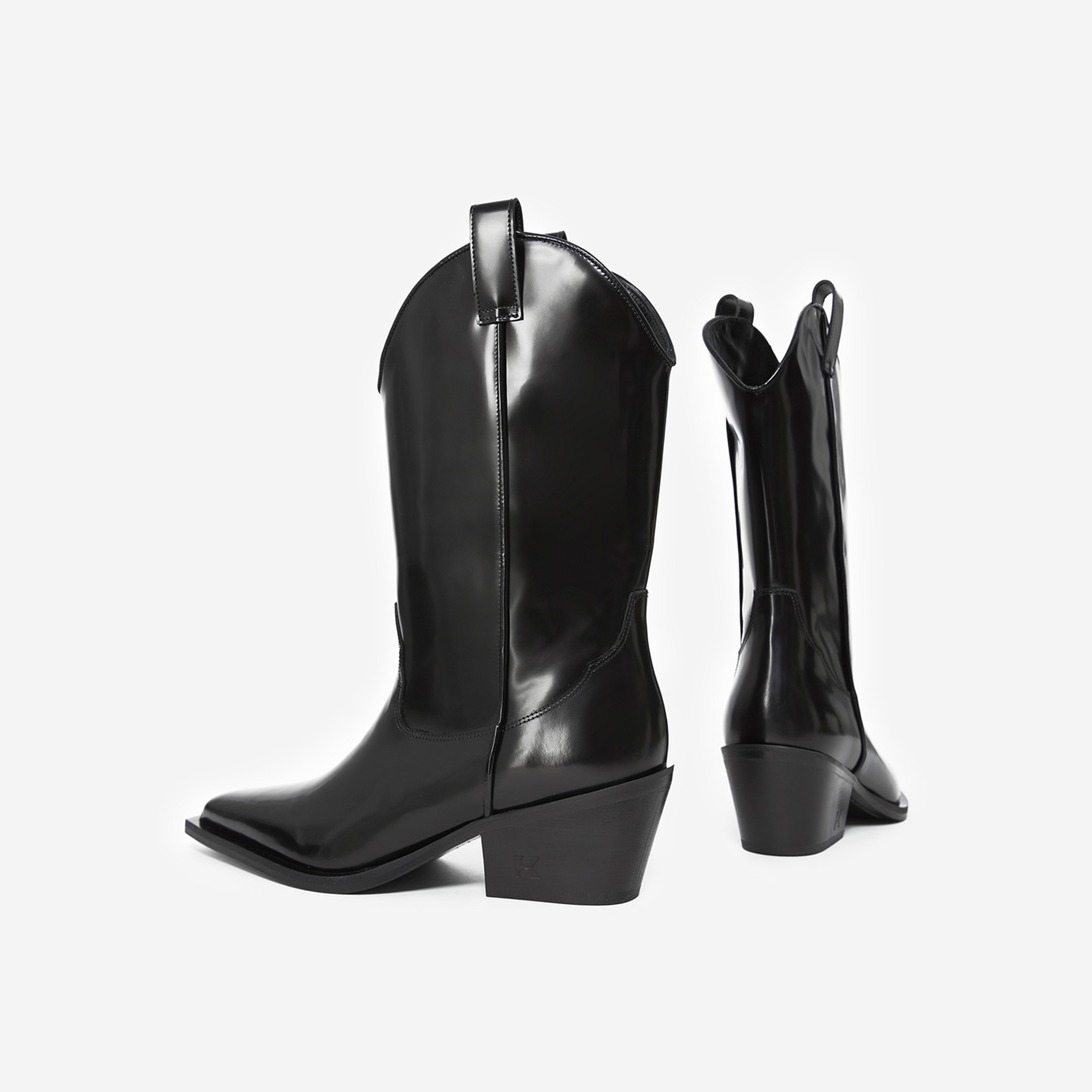 PARLAK DERİ KADIN SİYAH BOT