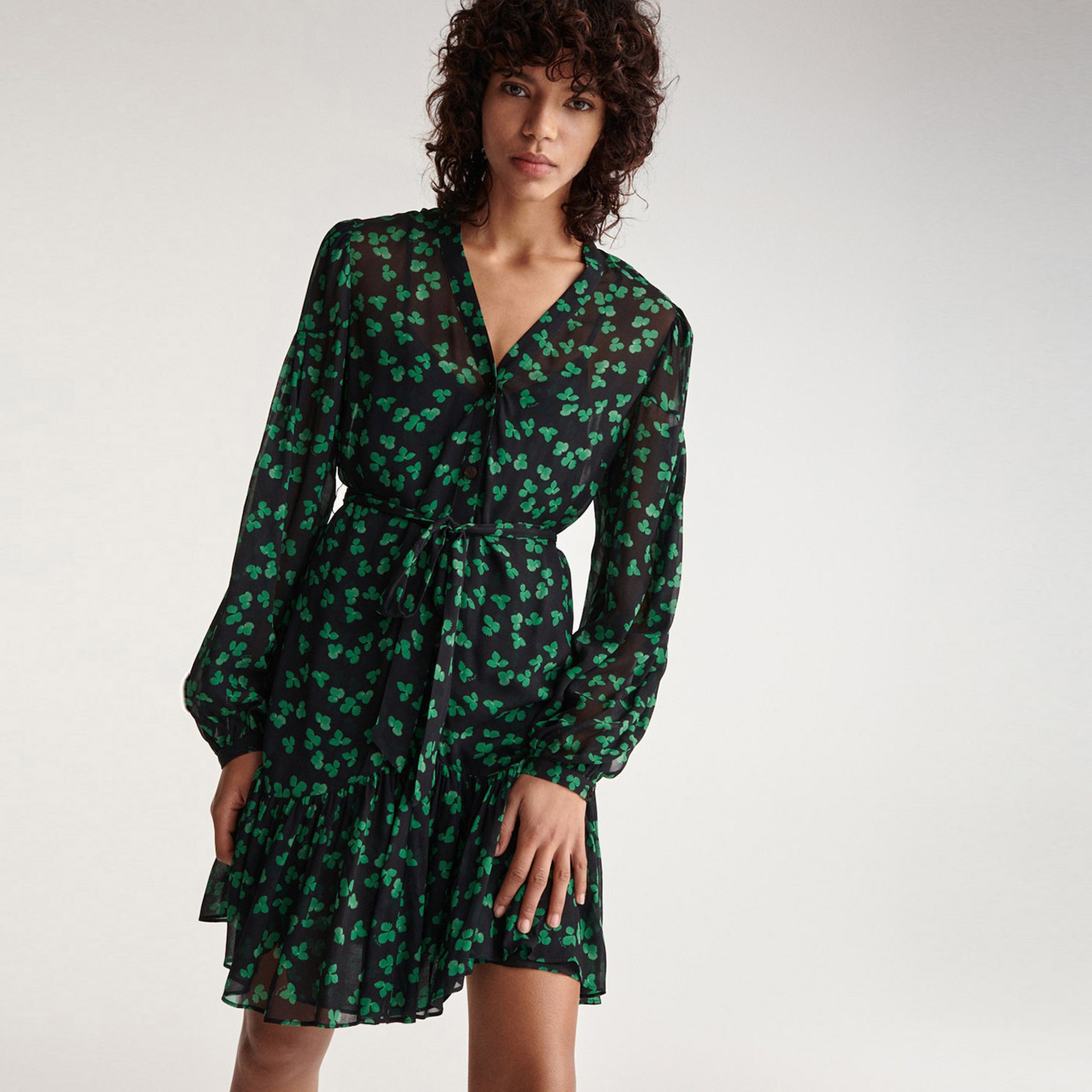 KEMERLİ KADIN KISA SİYAH ELBİSE