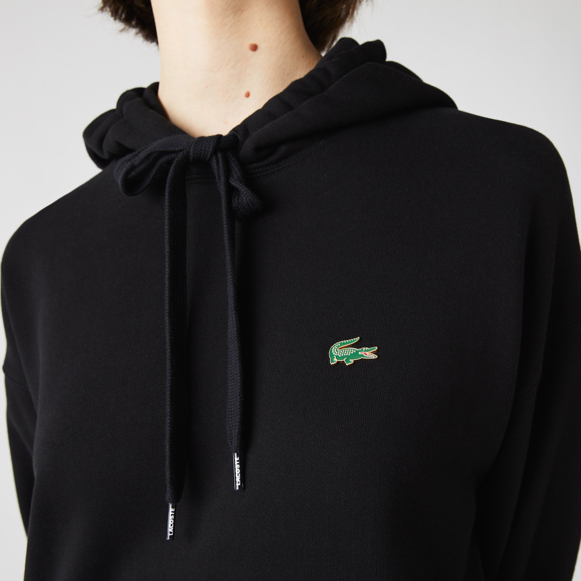 Lacoste L!VE Kadın Loose Fit Uzun Kollu Kapüşonlu Oversize Siyah Elbise
