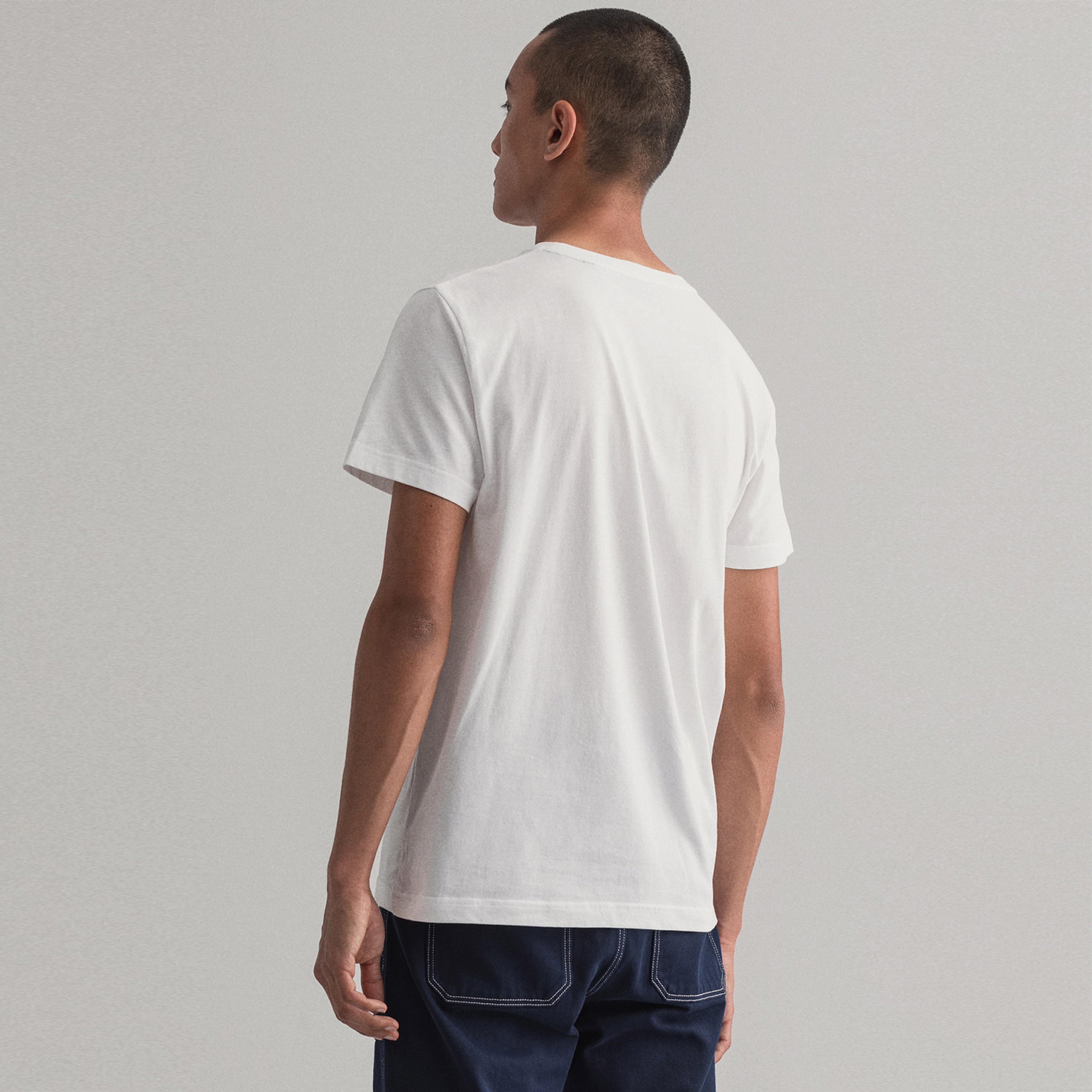 GANT Erkek Beyaz Regular Fit Bisiklet Yaka Logolu T-shirt