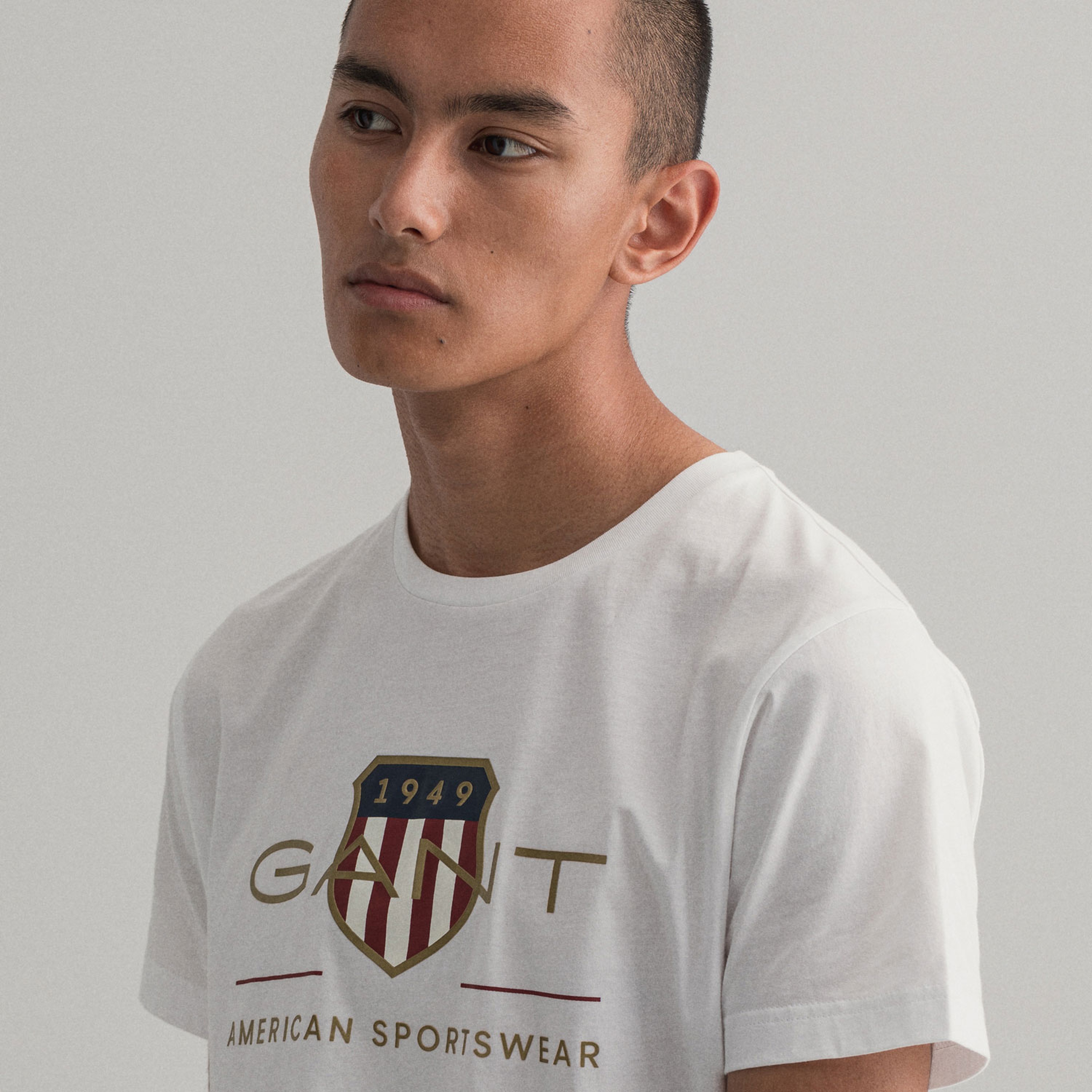 GANT Erkek Beyaz Regular Fit Bisiklet Yaka Logolu T-shirt