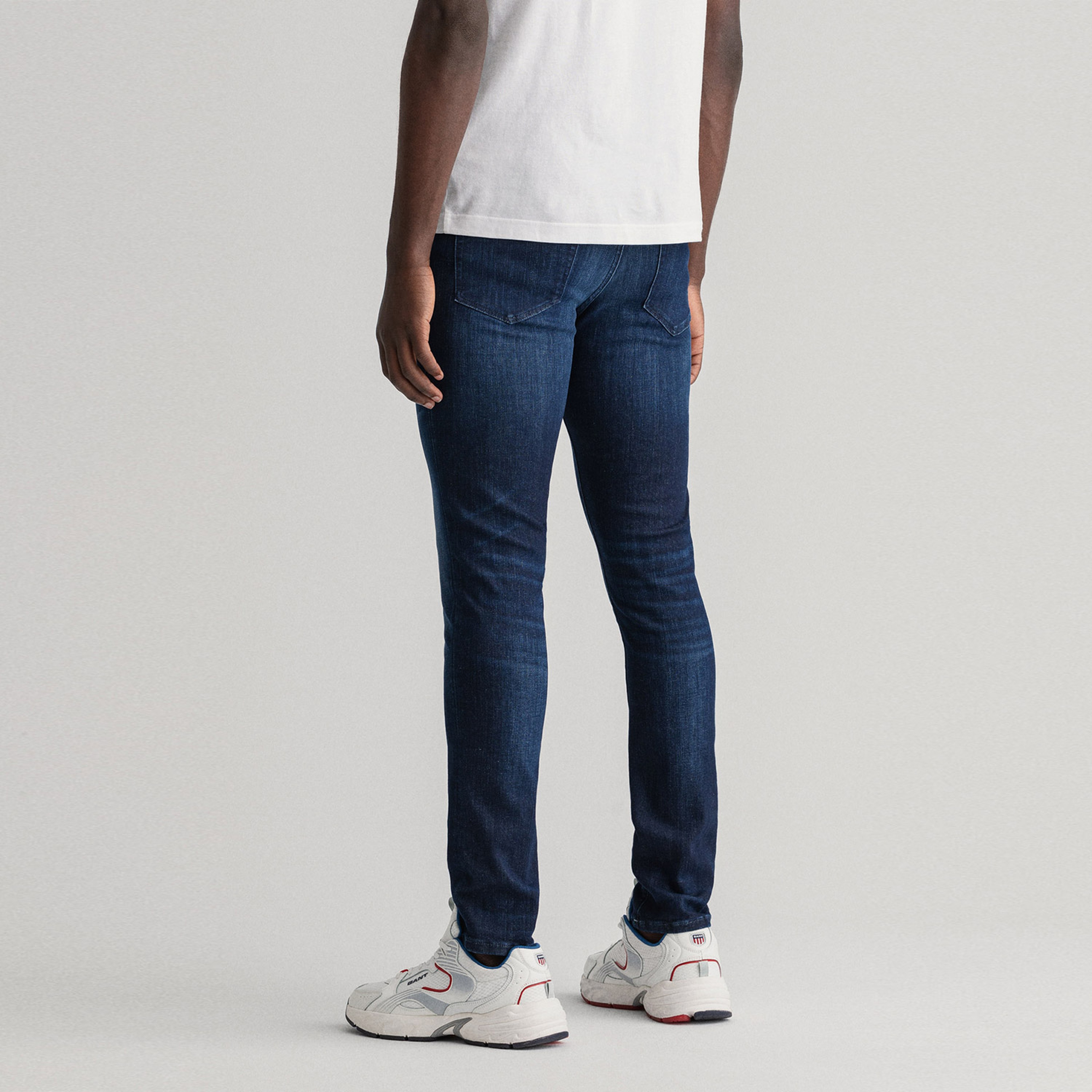 GANT Erkek Lacivert Extra Slim Fit Jean Pantolon