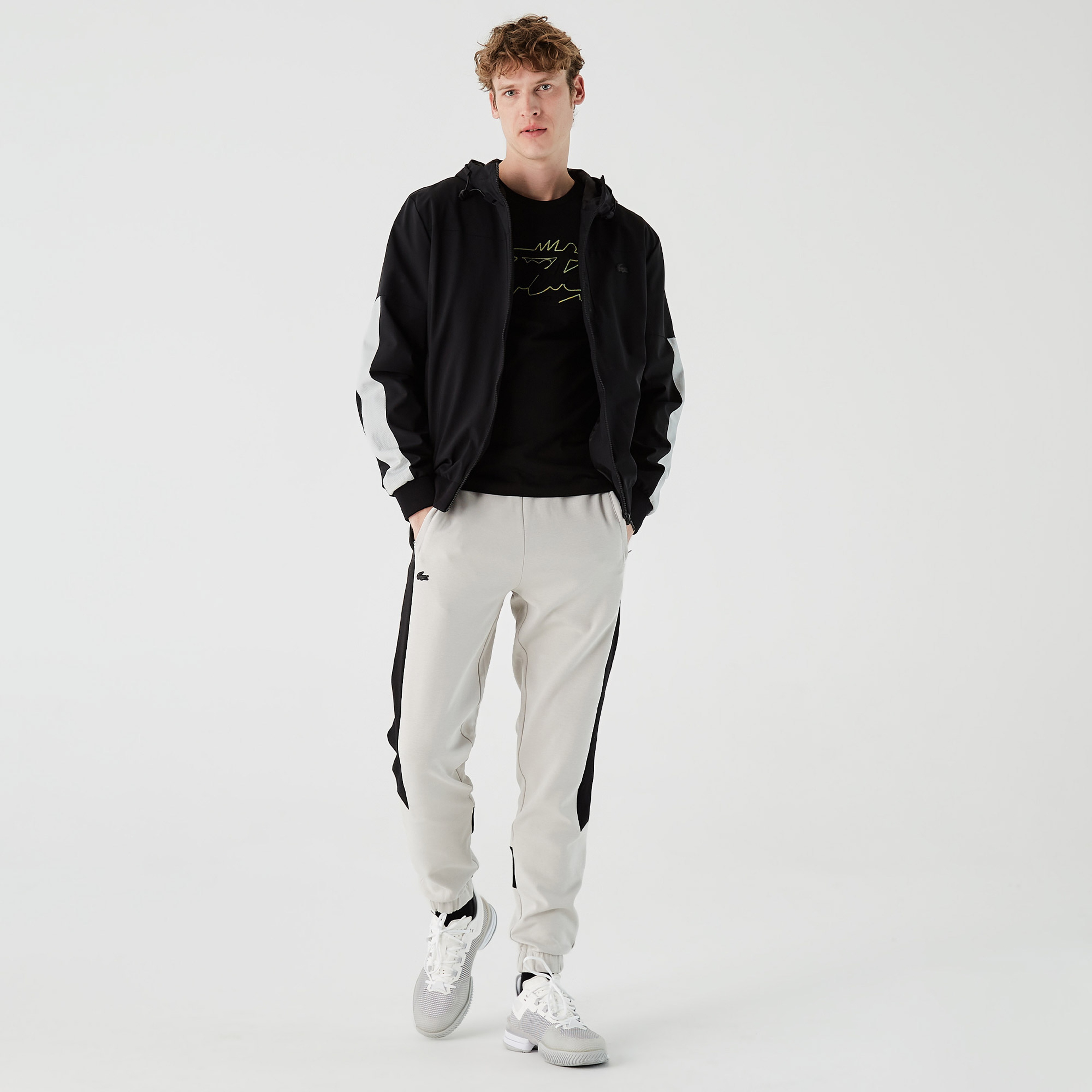 Lacoste Erkek Kapüşonlu Suya Dayanıklı Renk Bloklu Siyah Yağmurluk