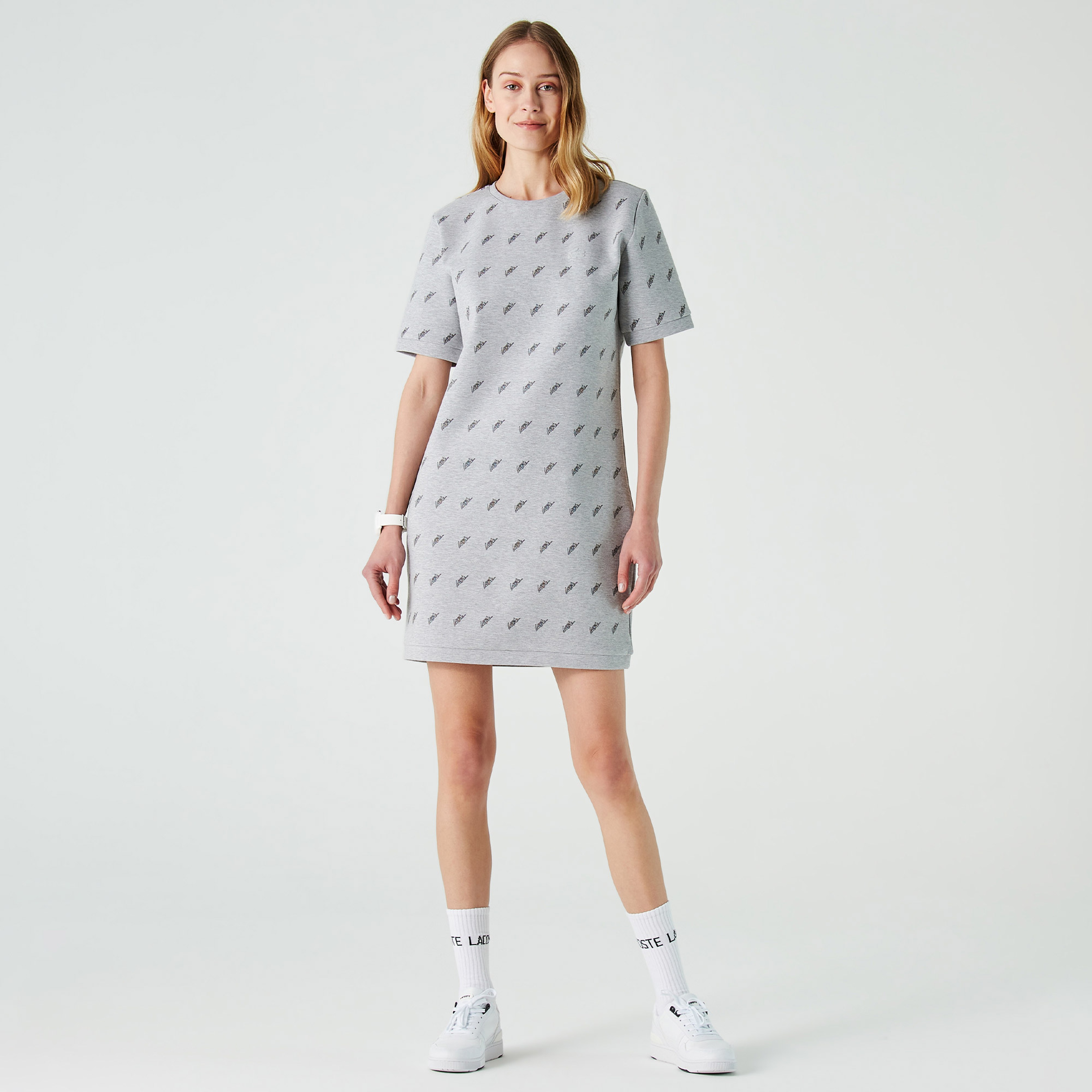 Lacoste Kadın Loose Fit Kısa Kollu Bisiklet Yaka Baskılı Gri Elbise