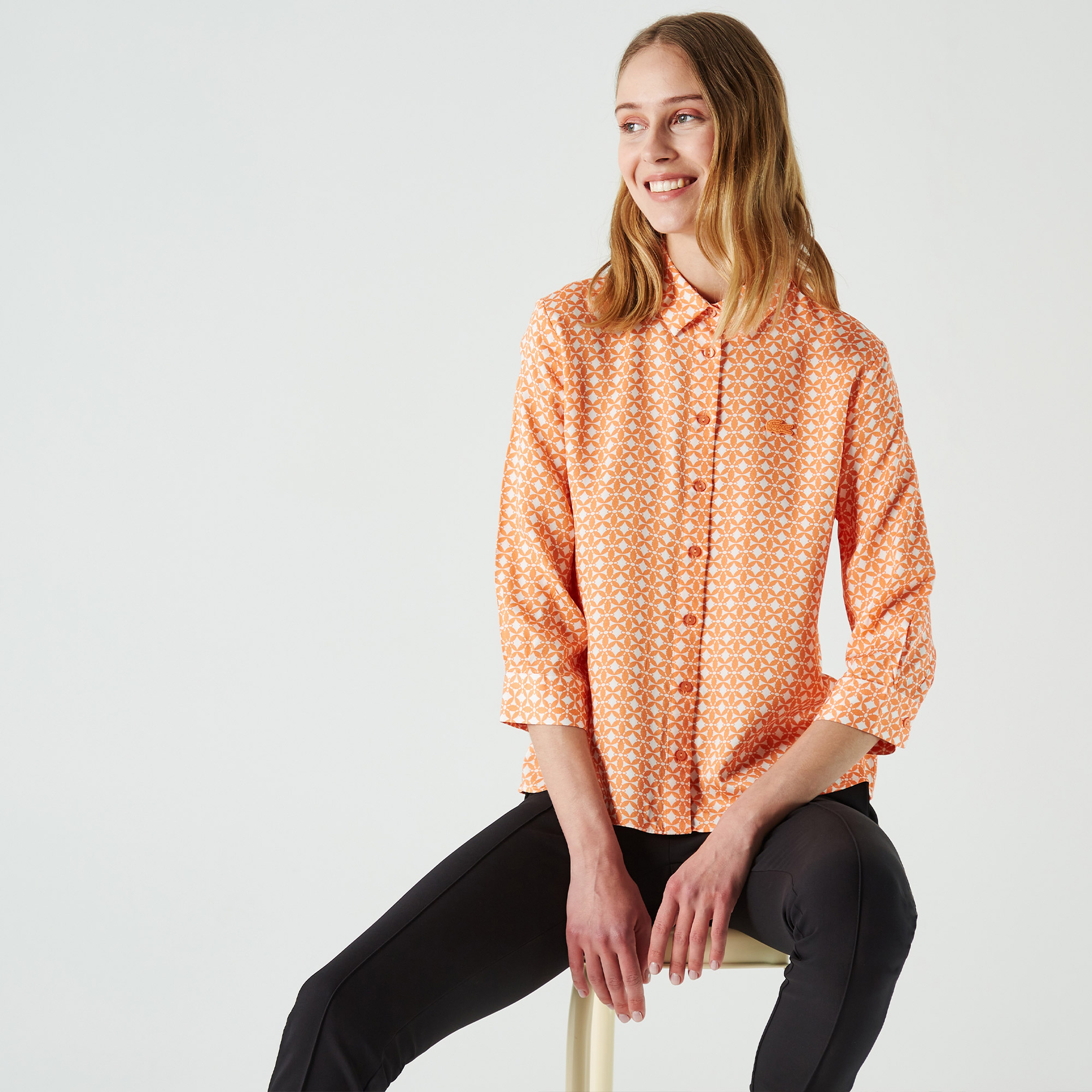 Lacoste Kadın Regular Fit Truvakar Kollu Desenli Açık Turuncu Gömlek