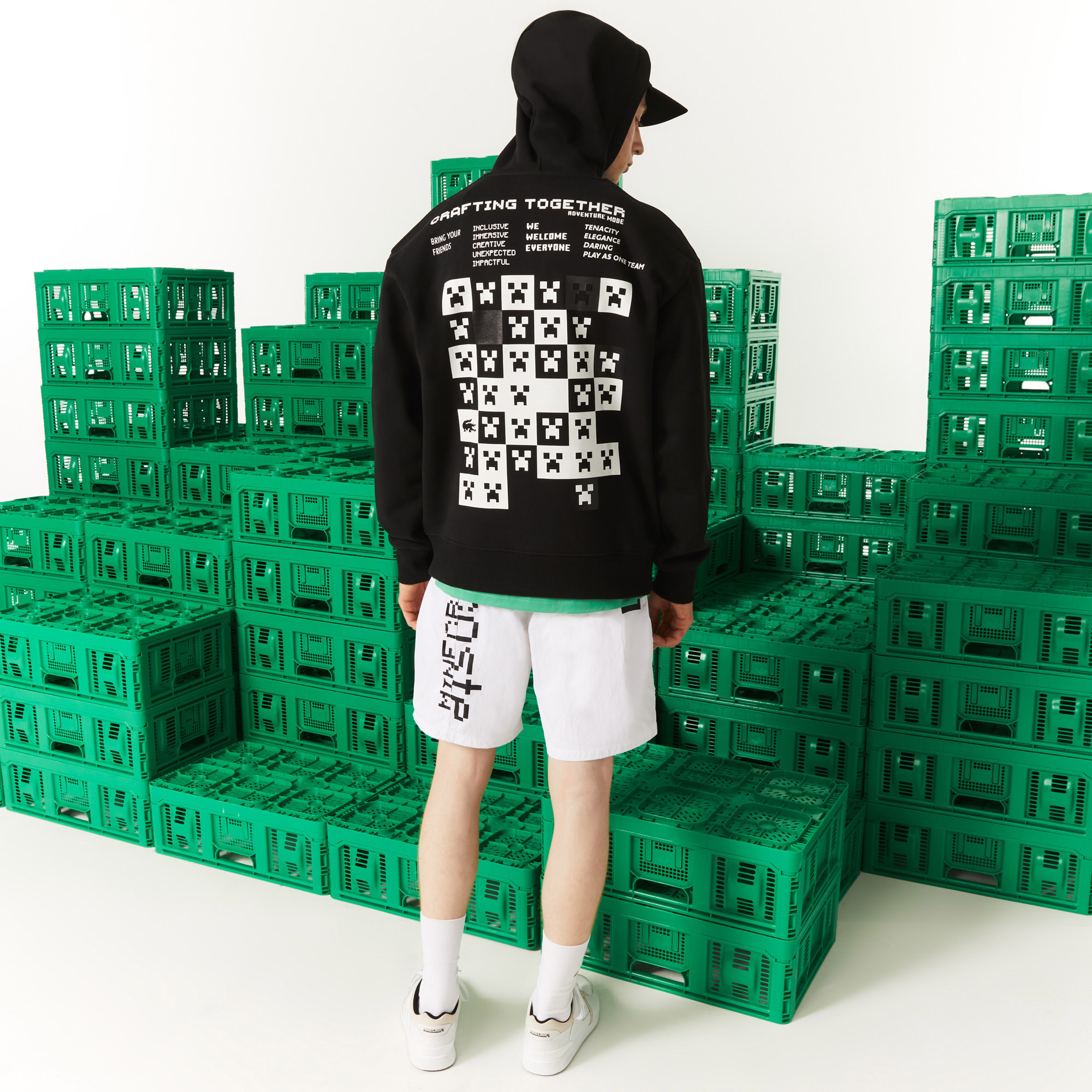 Lacoste X Minecraft Erkek Relaxed Fit Kapüşonlu Baskılı Siyah Sweatshirt