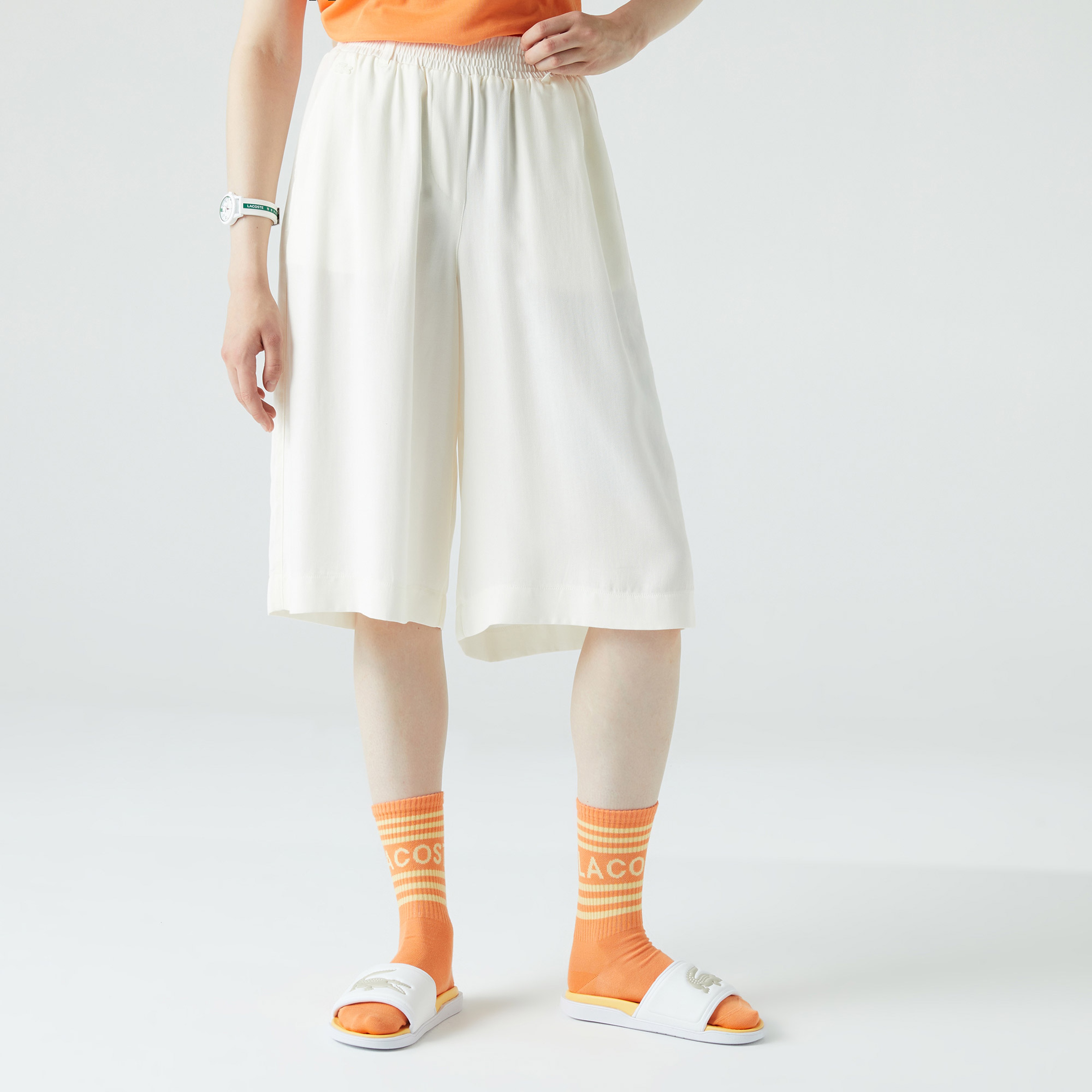 Kadın Relaxed Fit Beyaz Bermuda