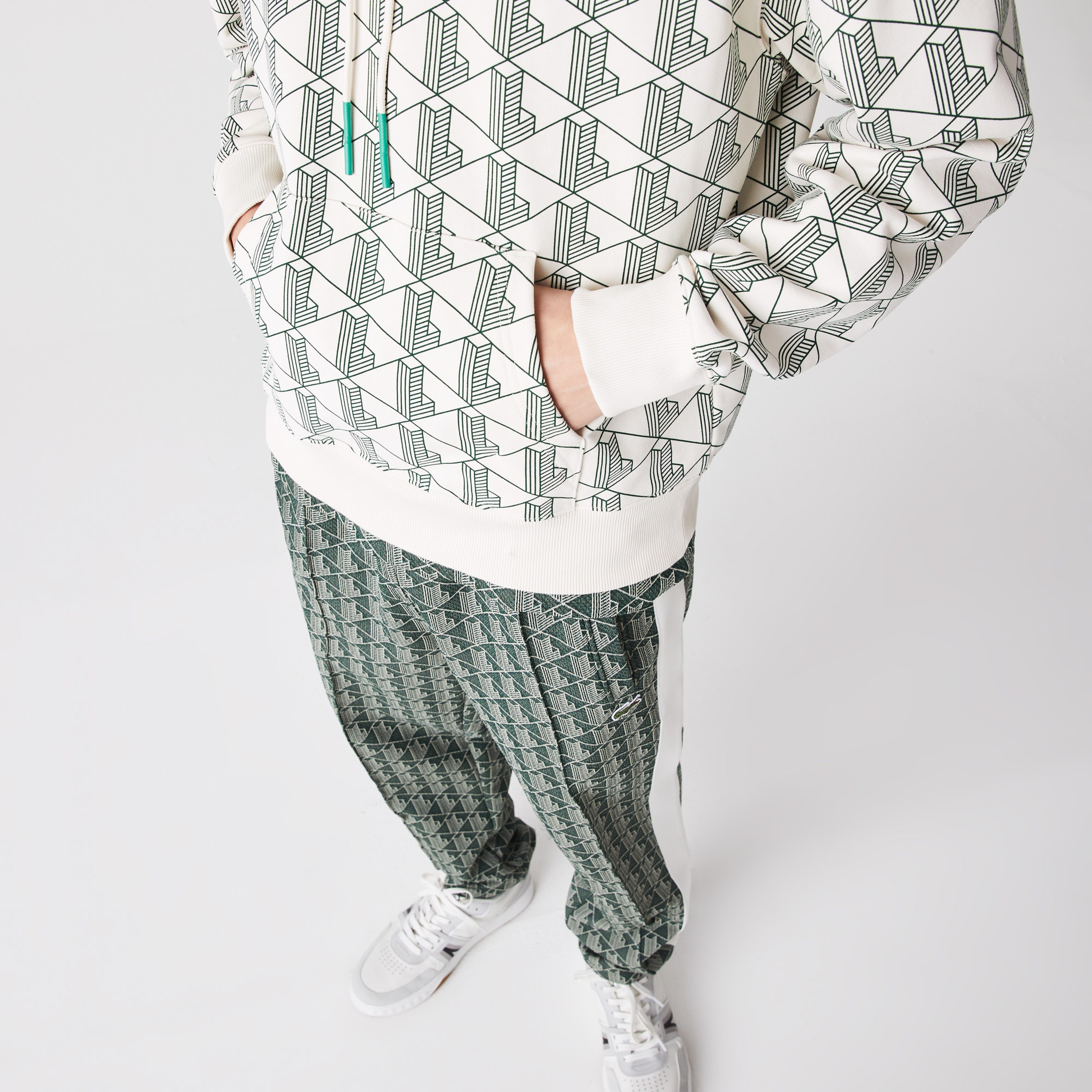 Lacoste L!VE Unisex Relaxed Fit Kapüşonlu Monogram Bej Sweatshirt