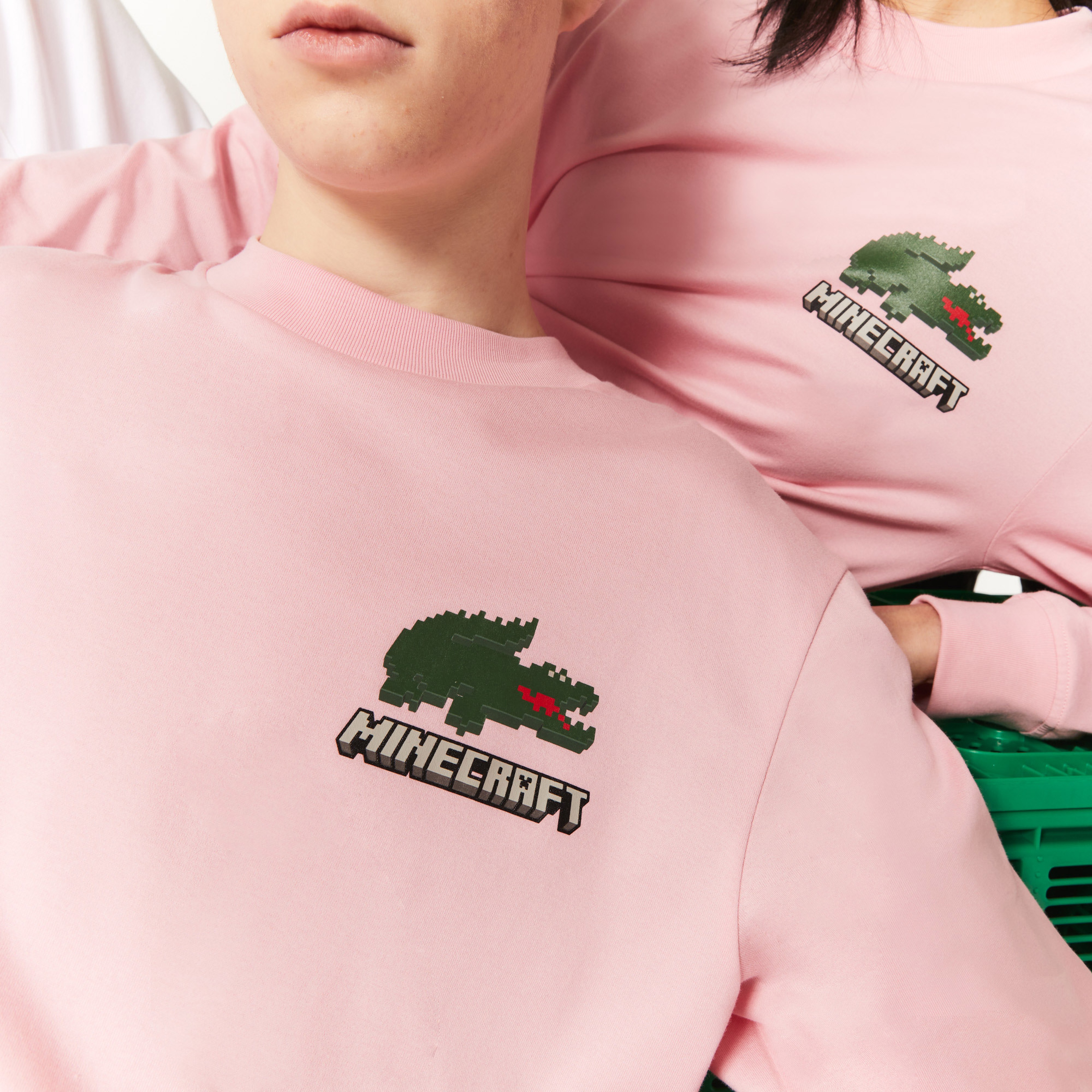 Lacoste X Minecraft Erkek Relaxed Fit Uzun Kollu Bisiklet Yaka Baskılı Pembe T-Shirt