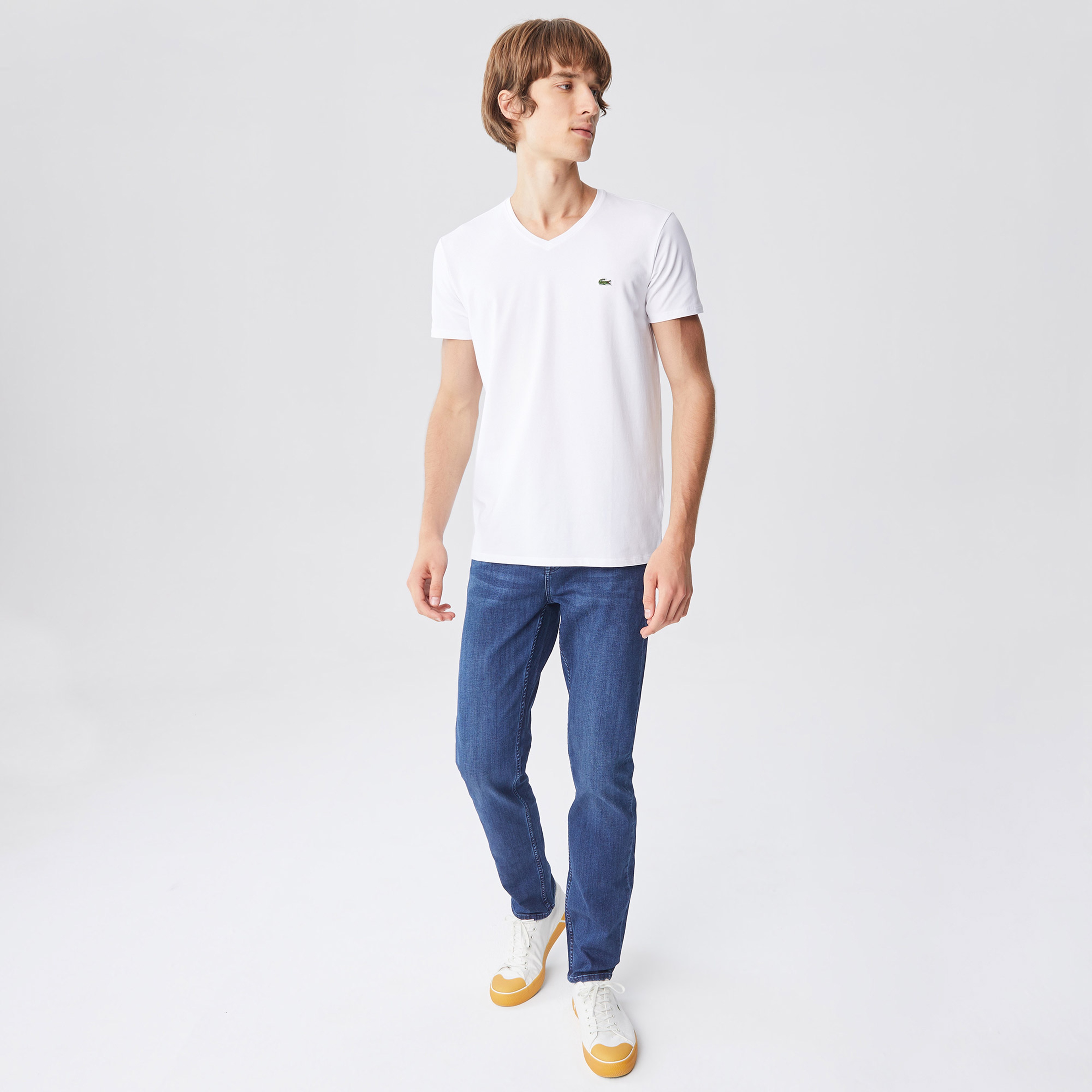 Erkek Slim Fit V Yaka Beyaz T-Shirt