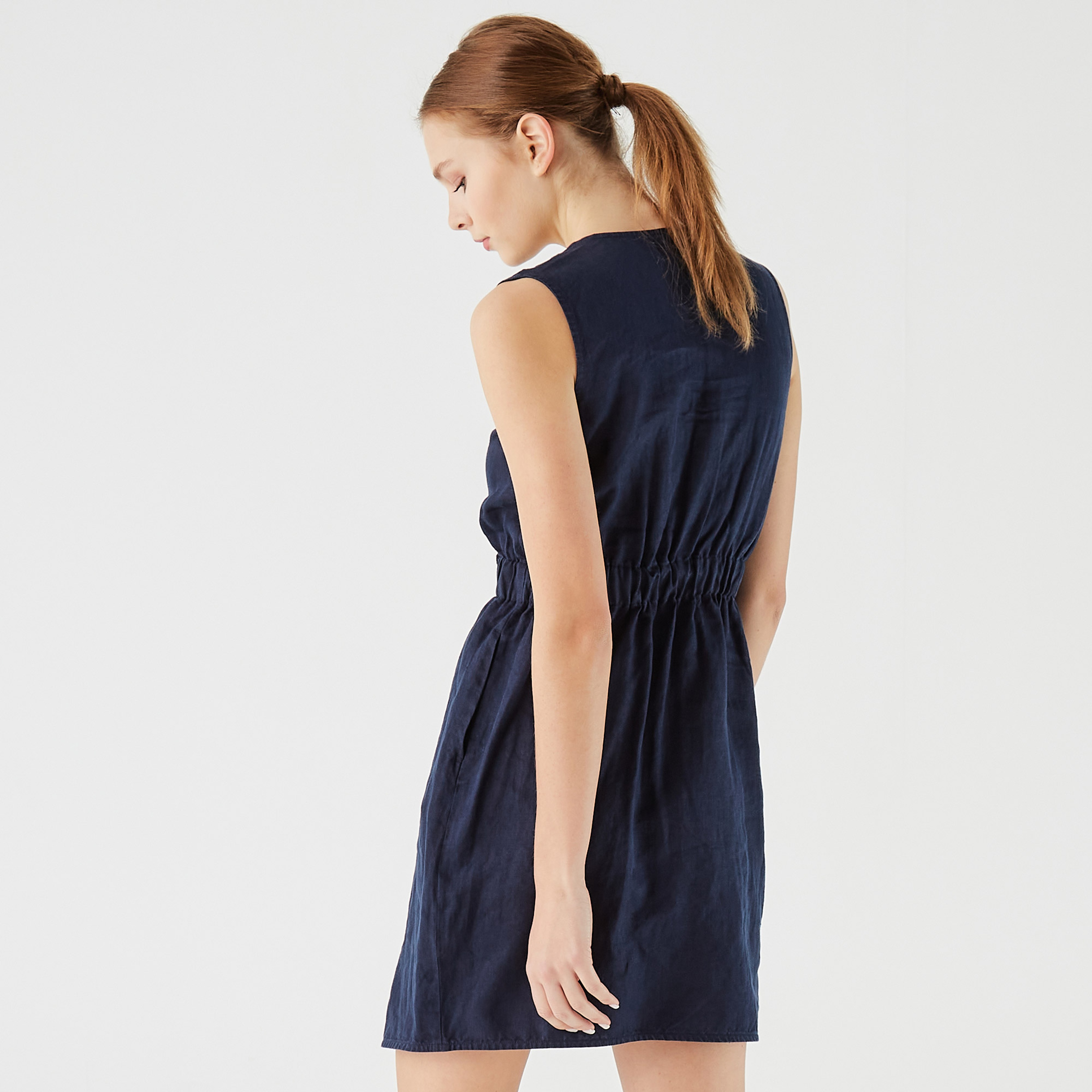 Lacoste Kadın Regular Fit Kolsuz V Yaka Lacivert Elbise