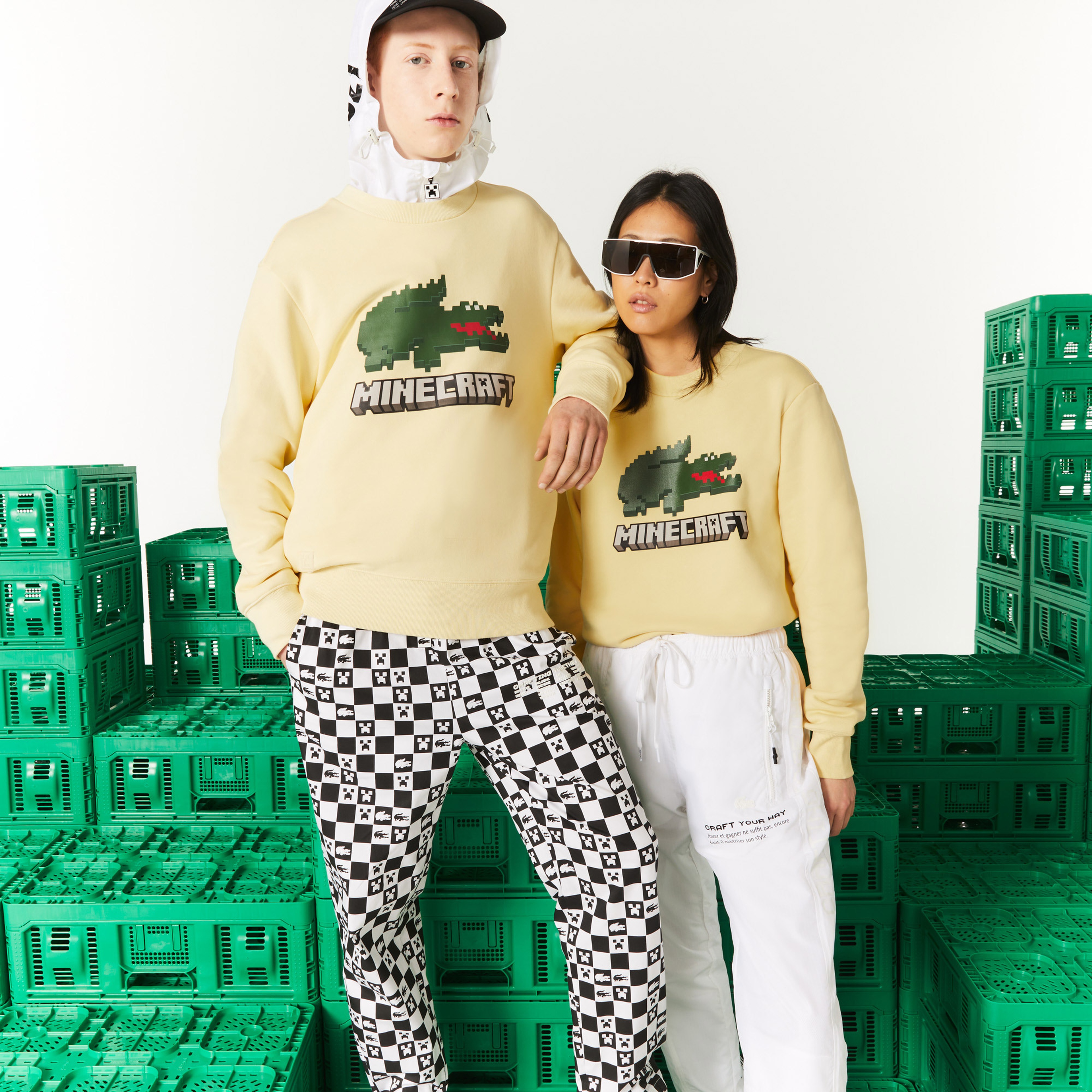 Lacoste X Minecraft Erkek Regular Fit Bisiklet Yaka Baskılı Sarı Sweatshirt