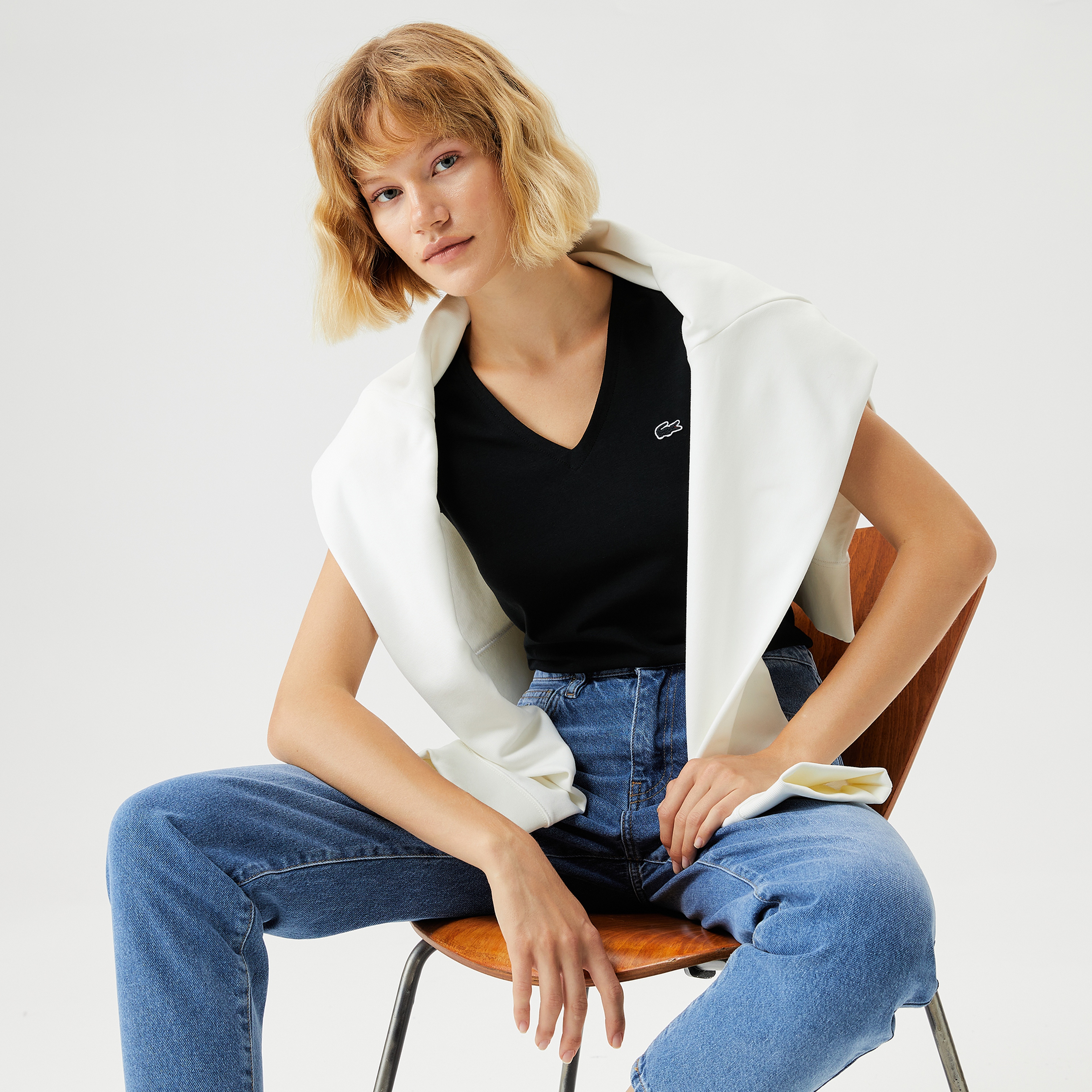 Kadın Slim Fit V Yaka Siyah T-Shirt