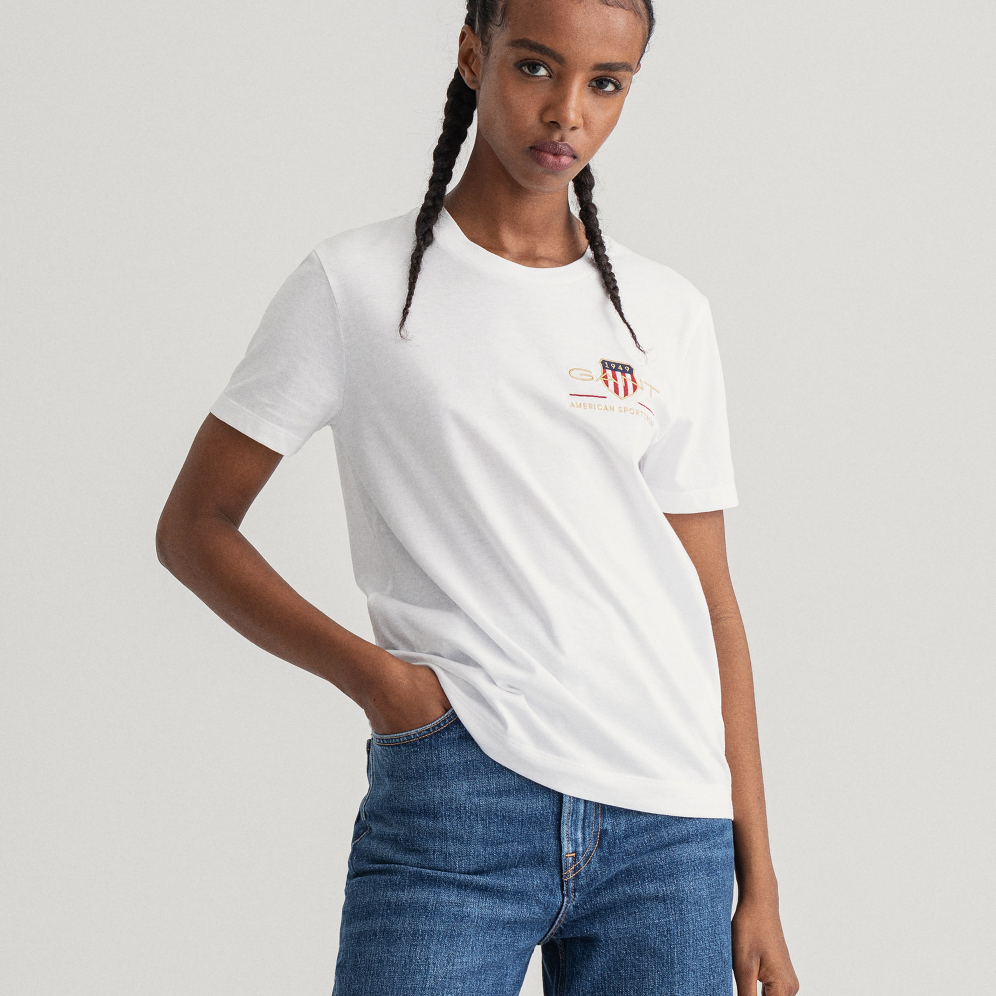 GANT Kadın Beyaz Regular Fit Bisiklet Yaka Logolu T-shirt