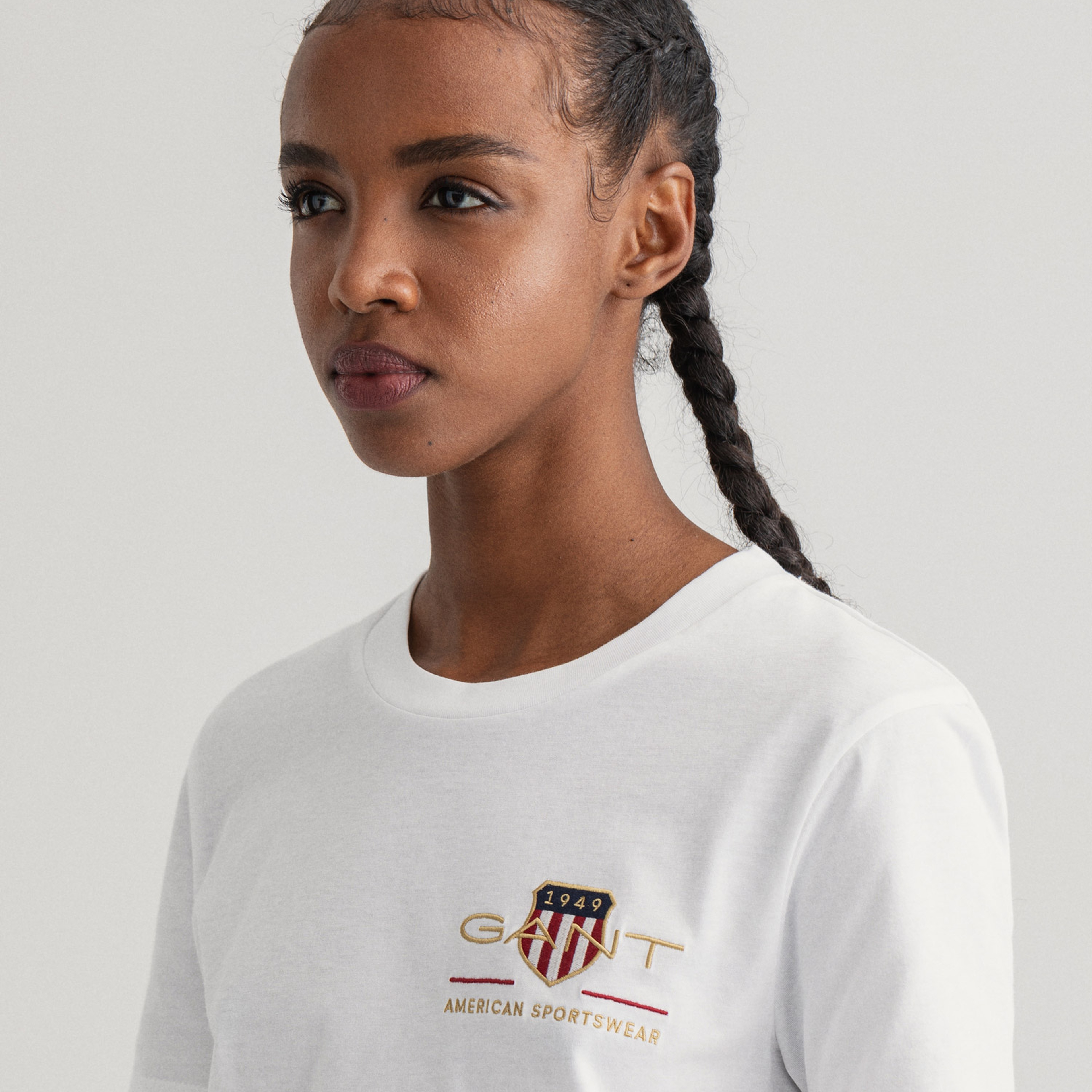 GANT Kadın Beyaz Regular Fit Bisiklet Yaka Logolu T-shirt