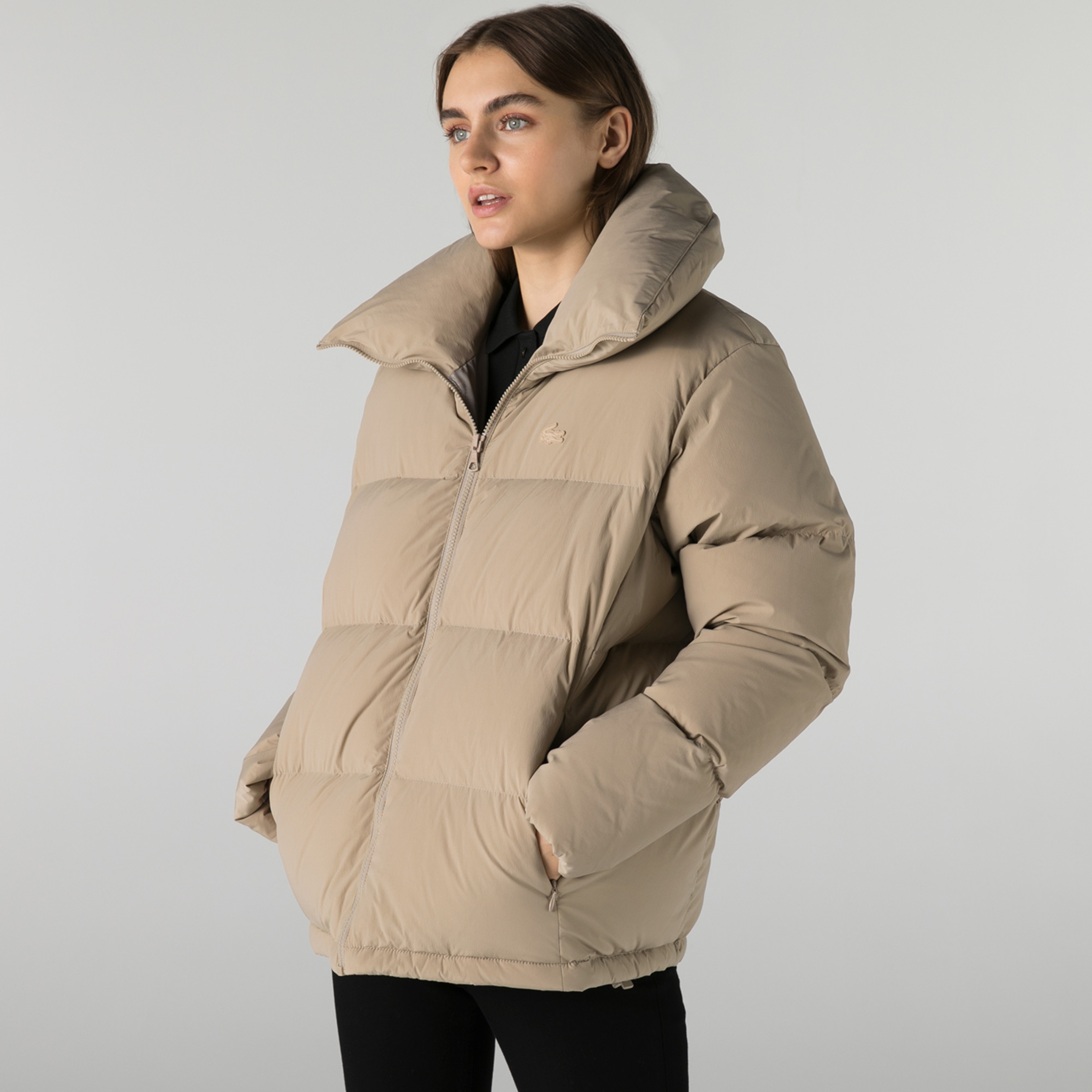 Lacoste Kadın Kapüşonlu Kapitone Beyaz Mont