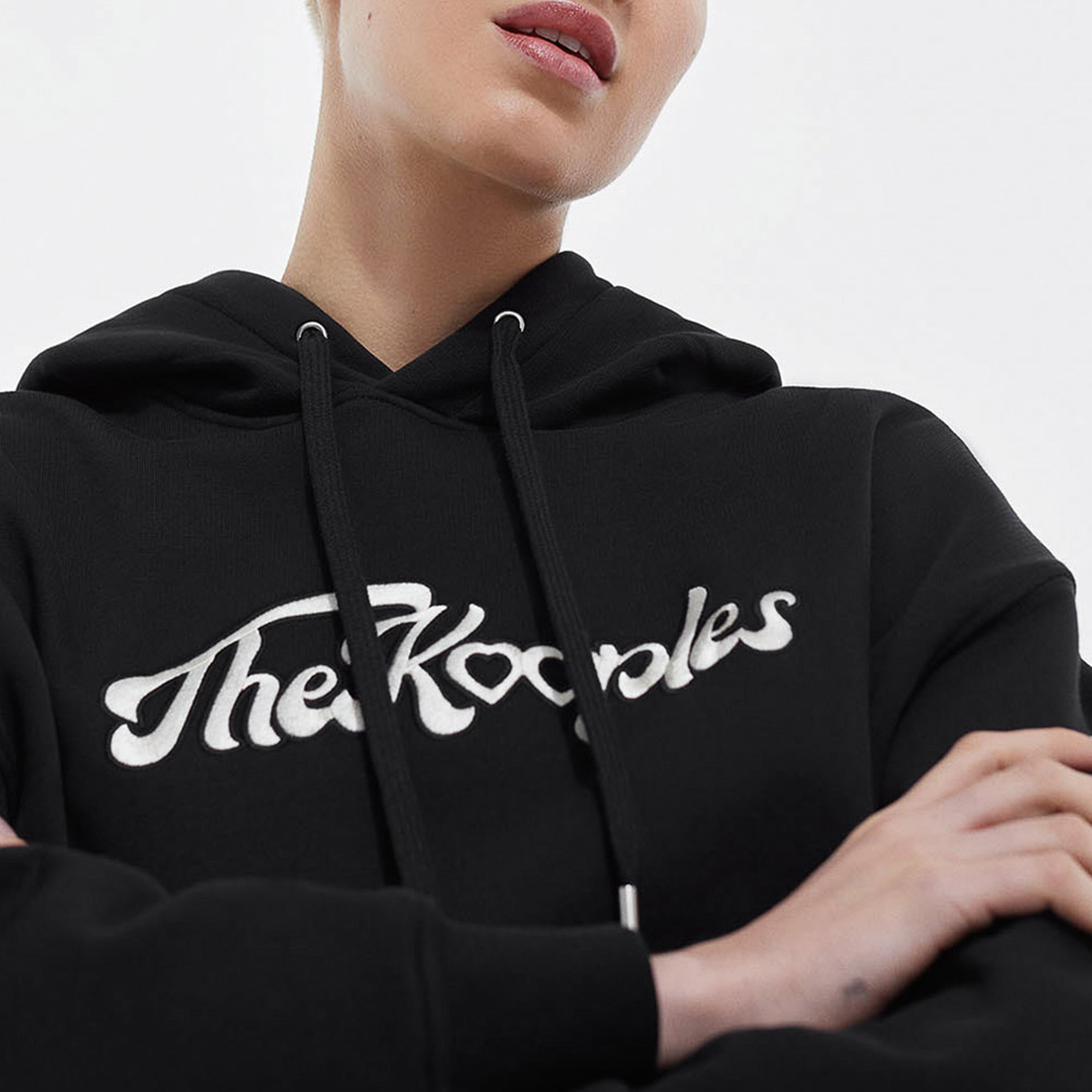 KADIN SİYAH SWEATSHIRT