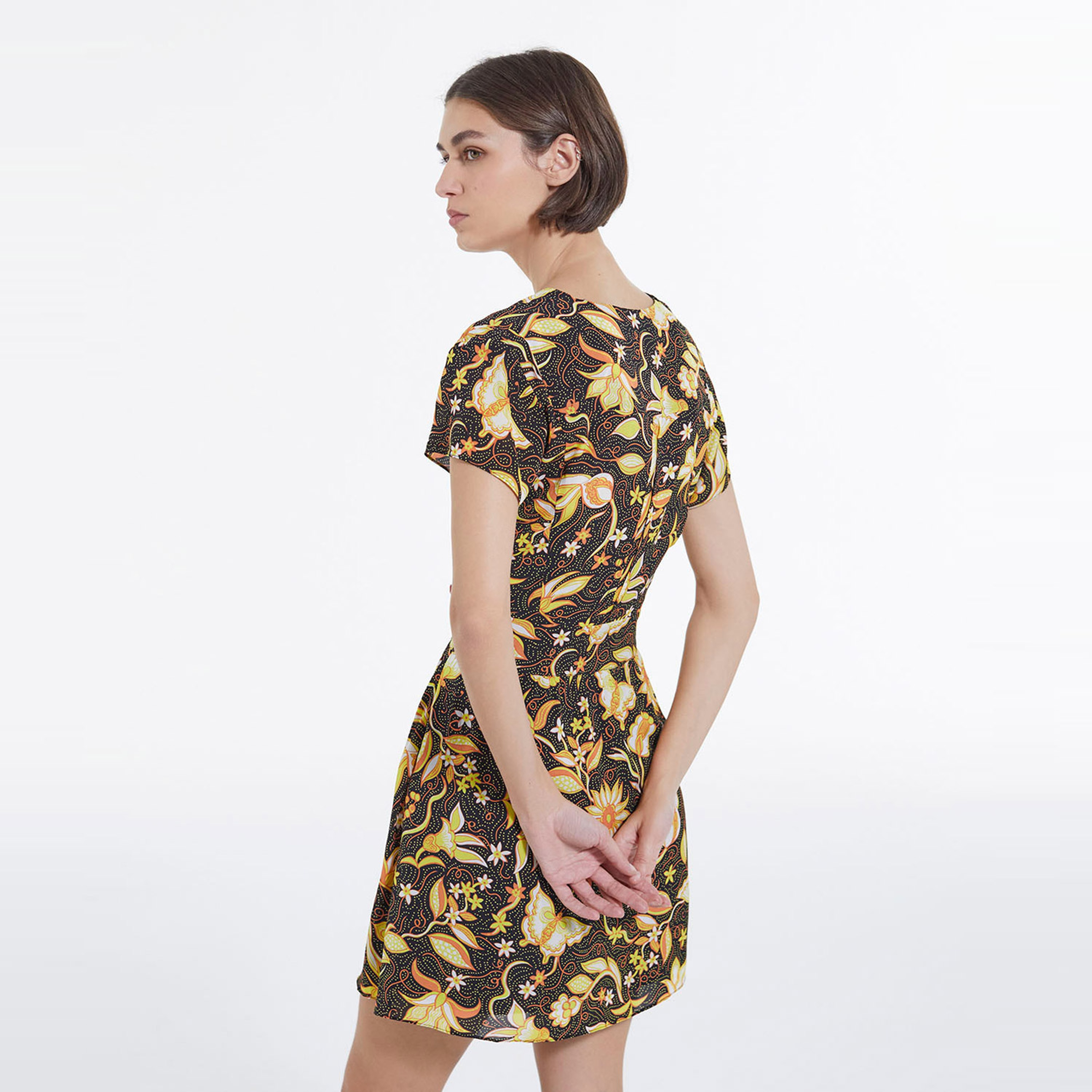 KADIN SİYAH ELBİSE