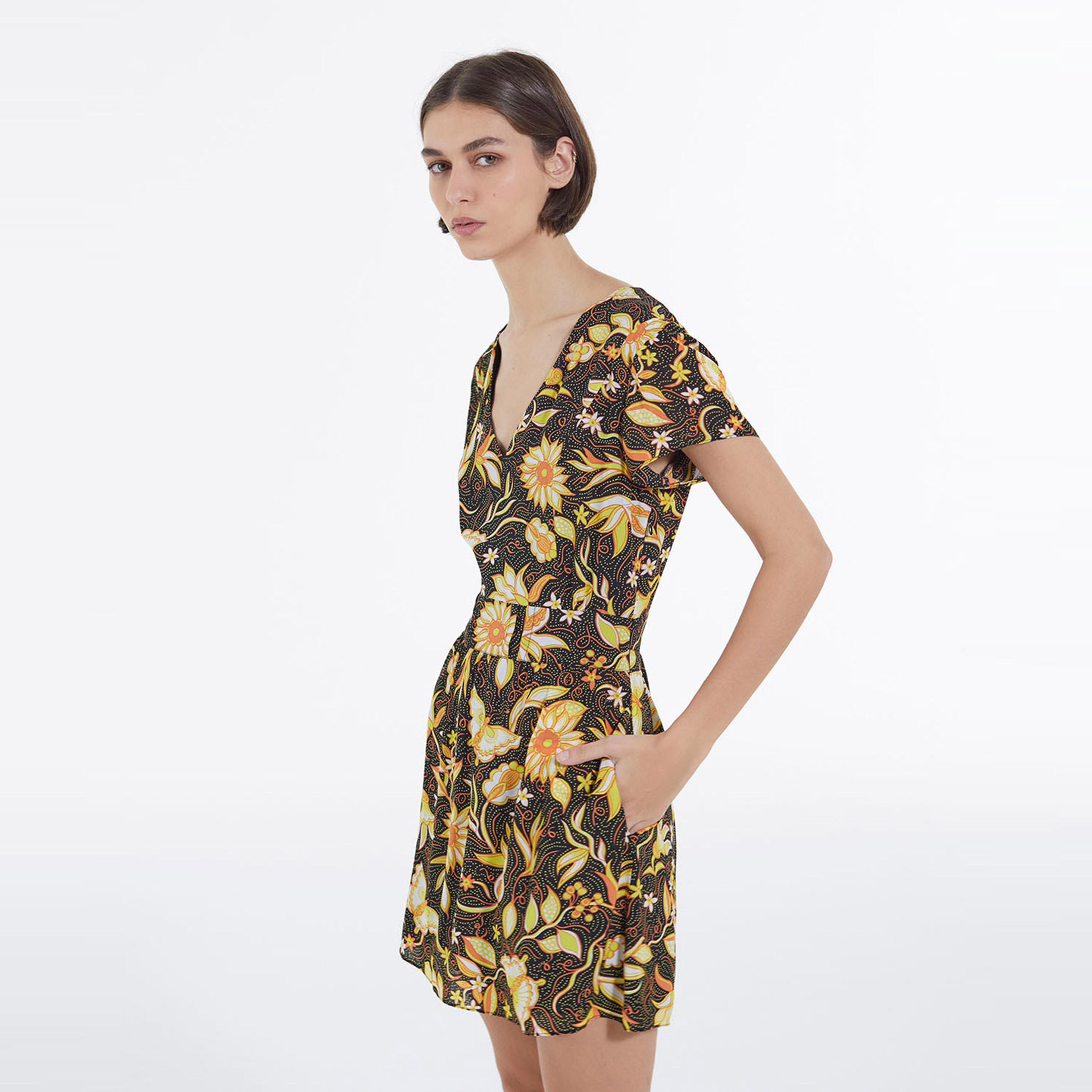 KADIN SİYAH ELBİSE